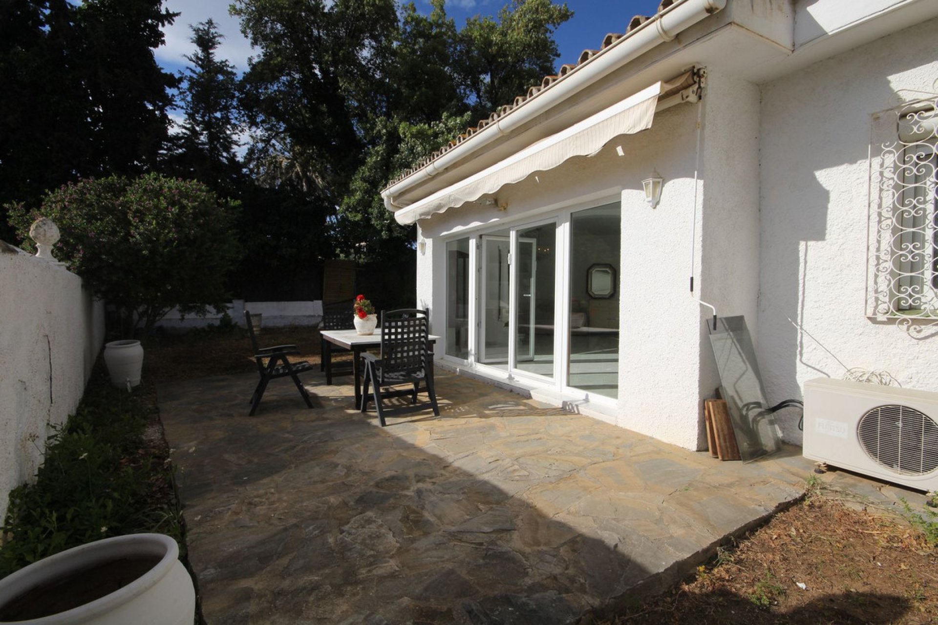 Resale - House - Detached Villa - Marbella - El Rosario