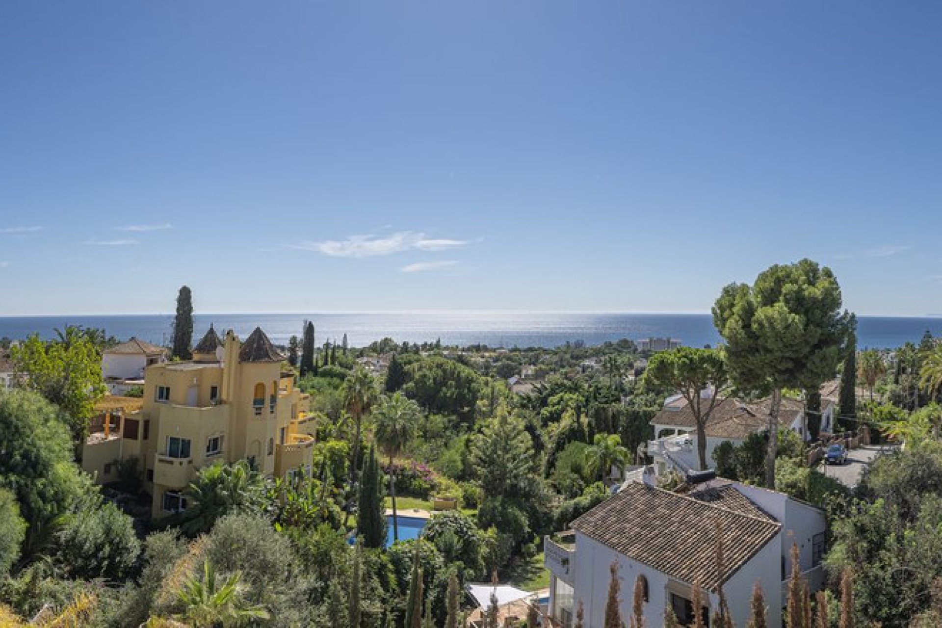 Resale - House - Detached Villa - Marbella - El Rosario