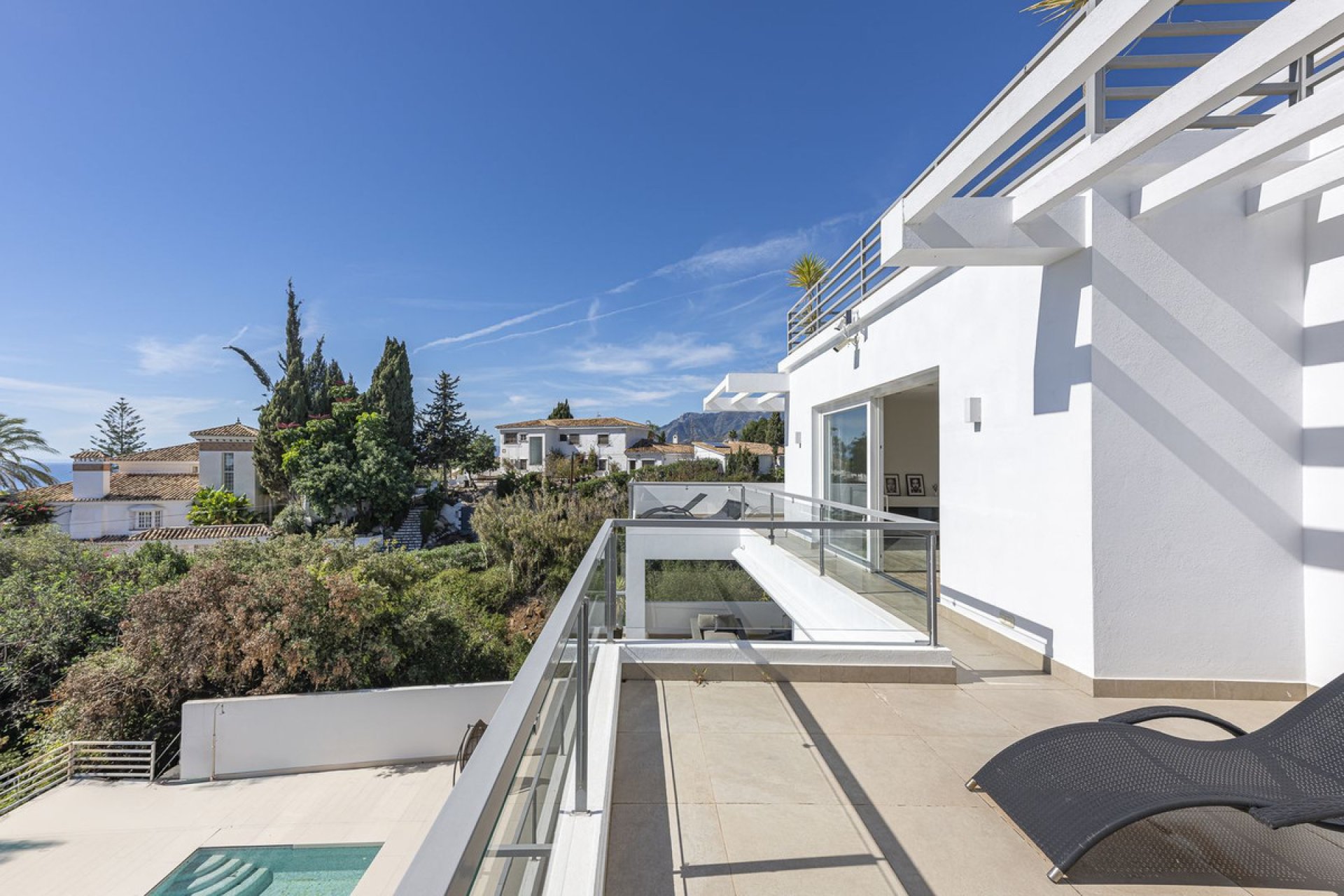 Resale - House - Detached Villa - Marbella - El Rosario