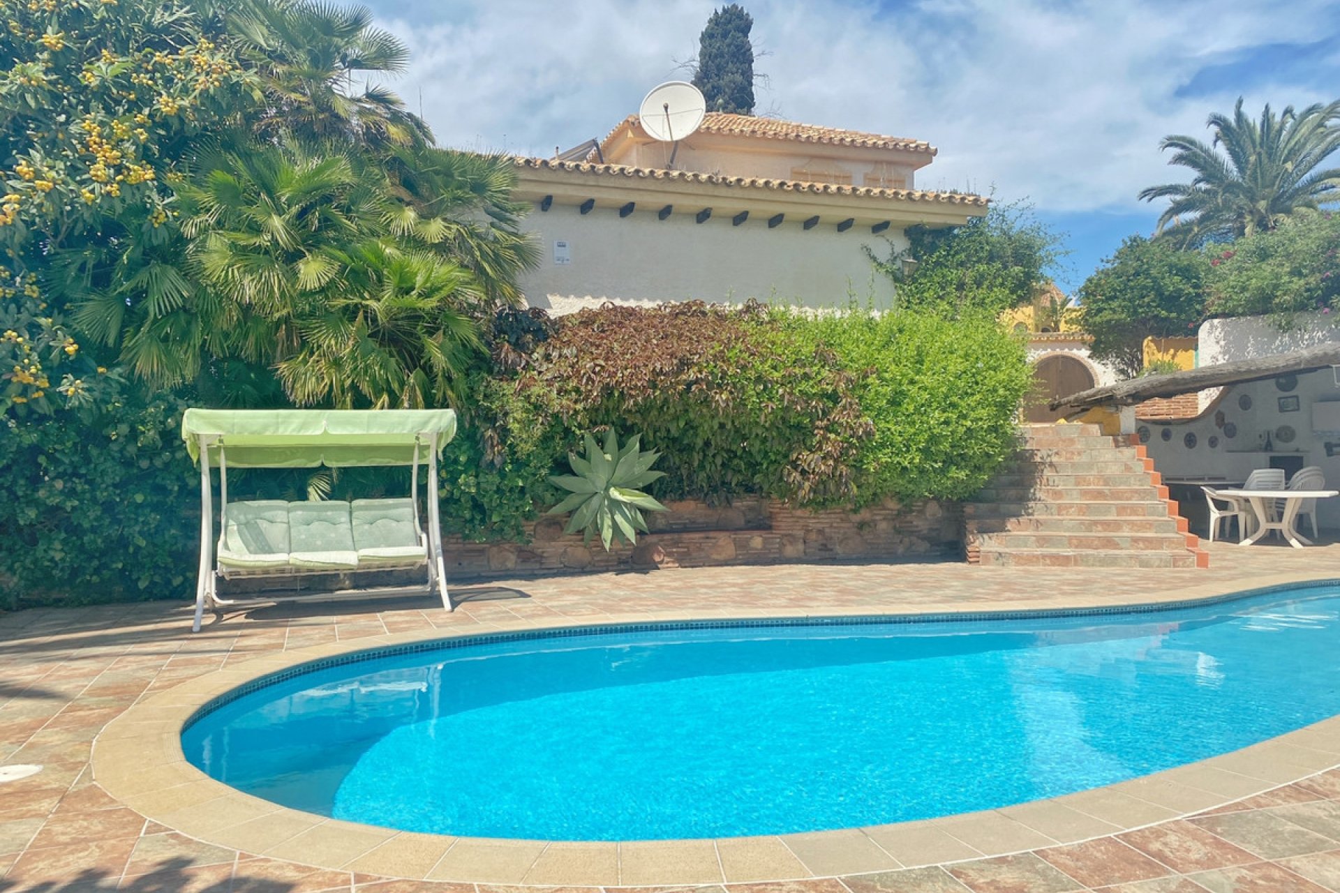 Resale - House - Detached Villa - Marbella - El Rosario