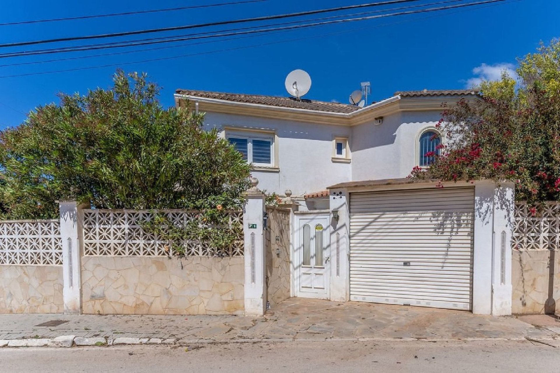 Resale - House - Detached Villa - Marbella - El Rosario