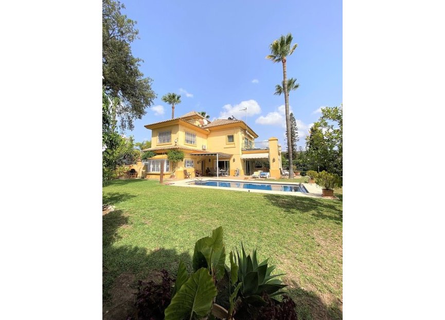 Resale - House - Detached Villa - Marbella - El Rosario