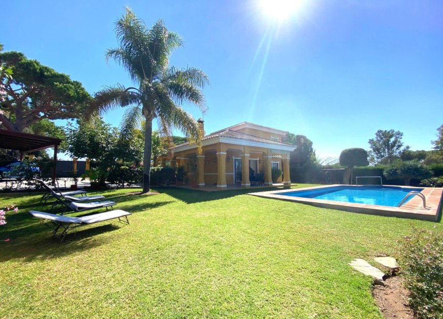 Resale - House - Detached Villa - Marbella - El Rosario