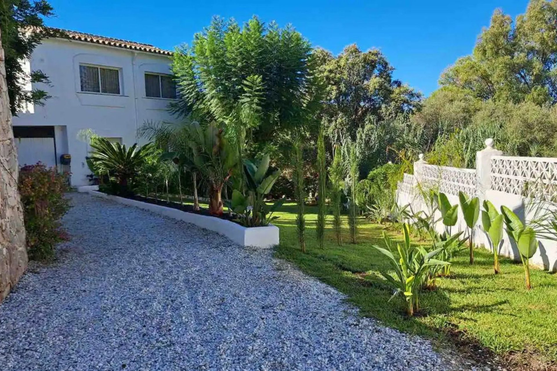 Resale - House - Detached Villa - Marbella - El Rosario