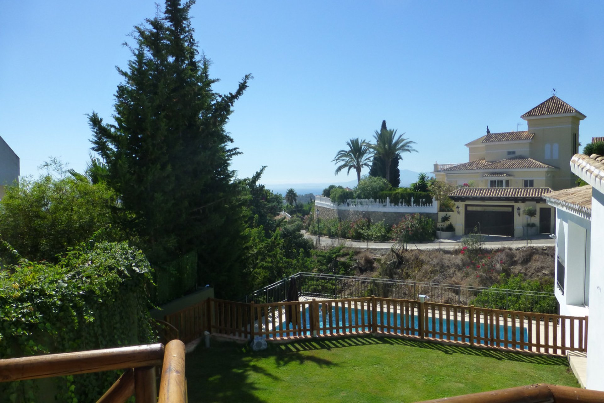 Resale - House - Detached Villa - Marbella - El Rosario