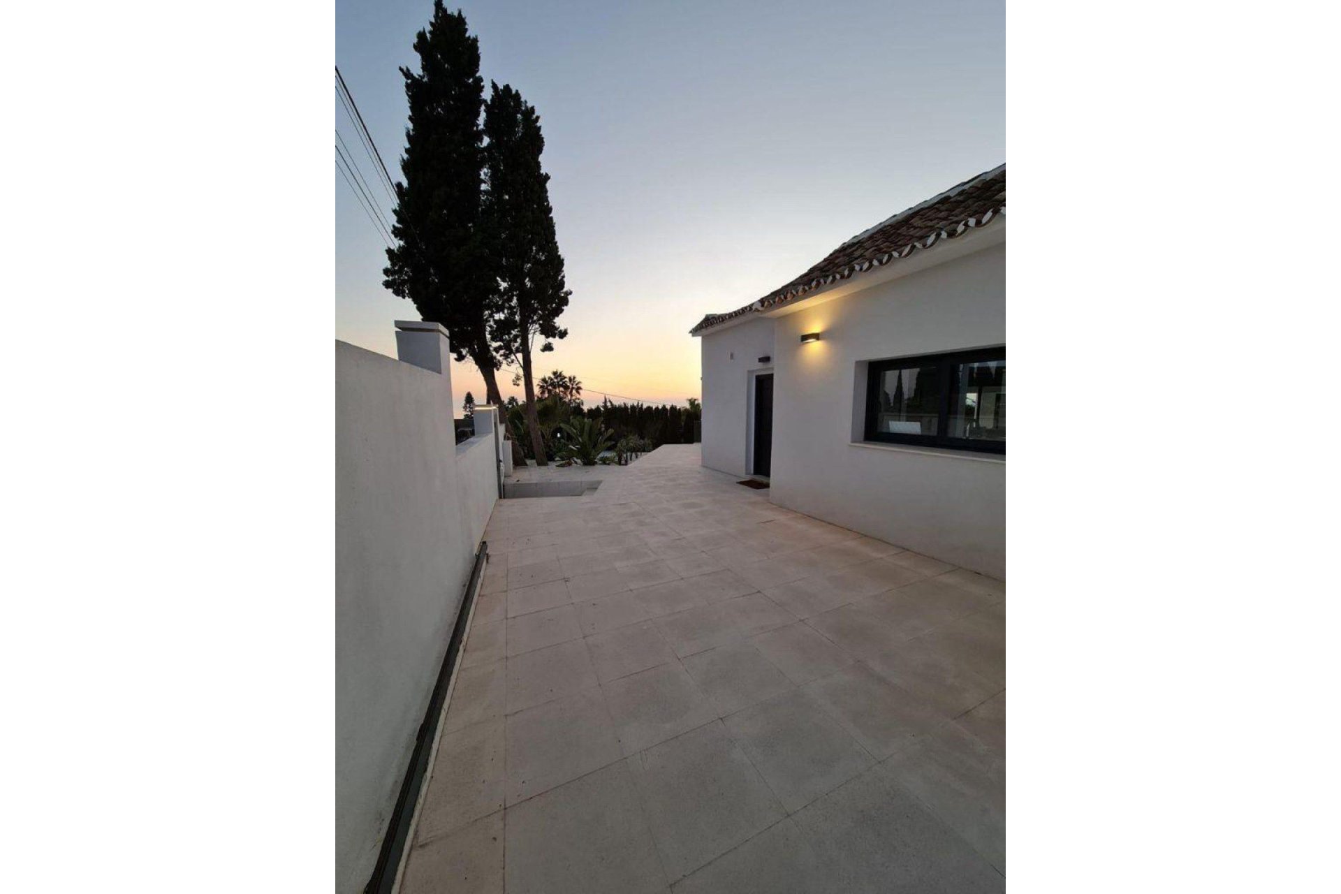 Resale - House - Detached Villa - Marbella - El Rosario