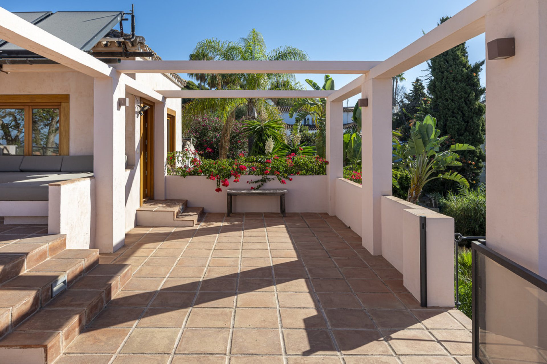 Resale - House - Detached Villa - Marbella - El Rosario