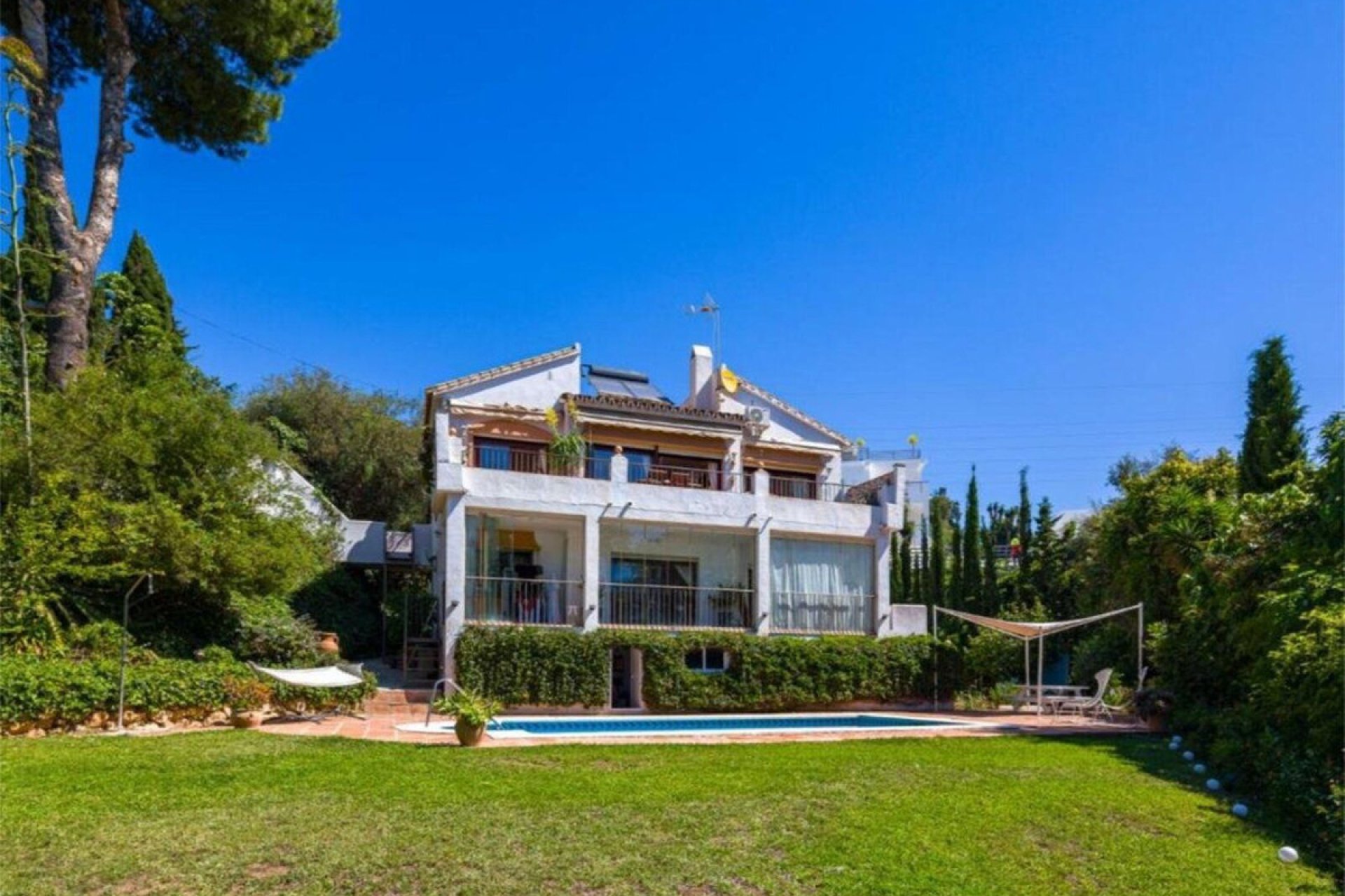 Resale - House - Detached Villa - Marbella - El Rosario