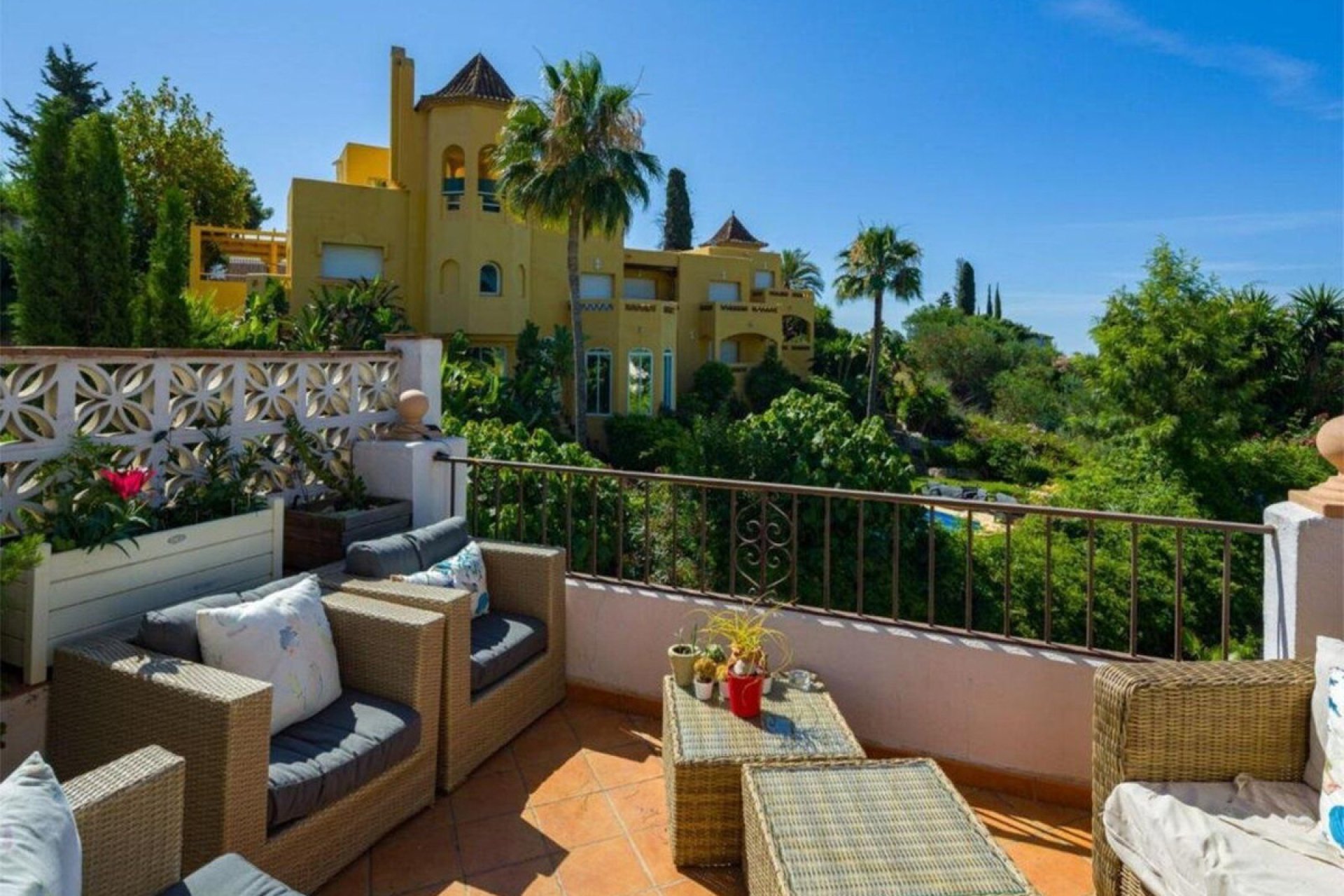 Resale - House - Detached Villa - Marbella - El Rosario