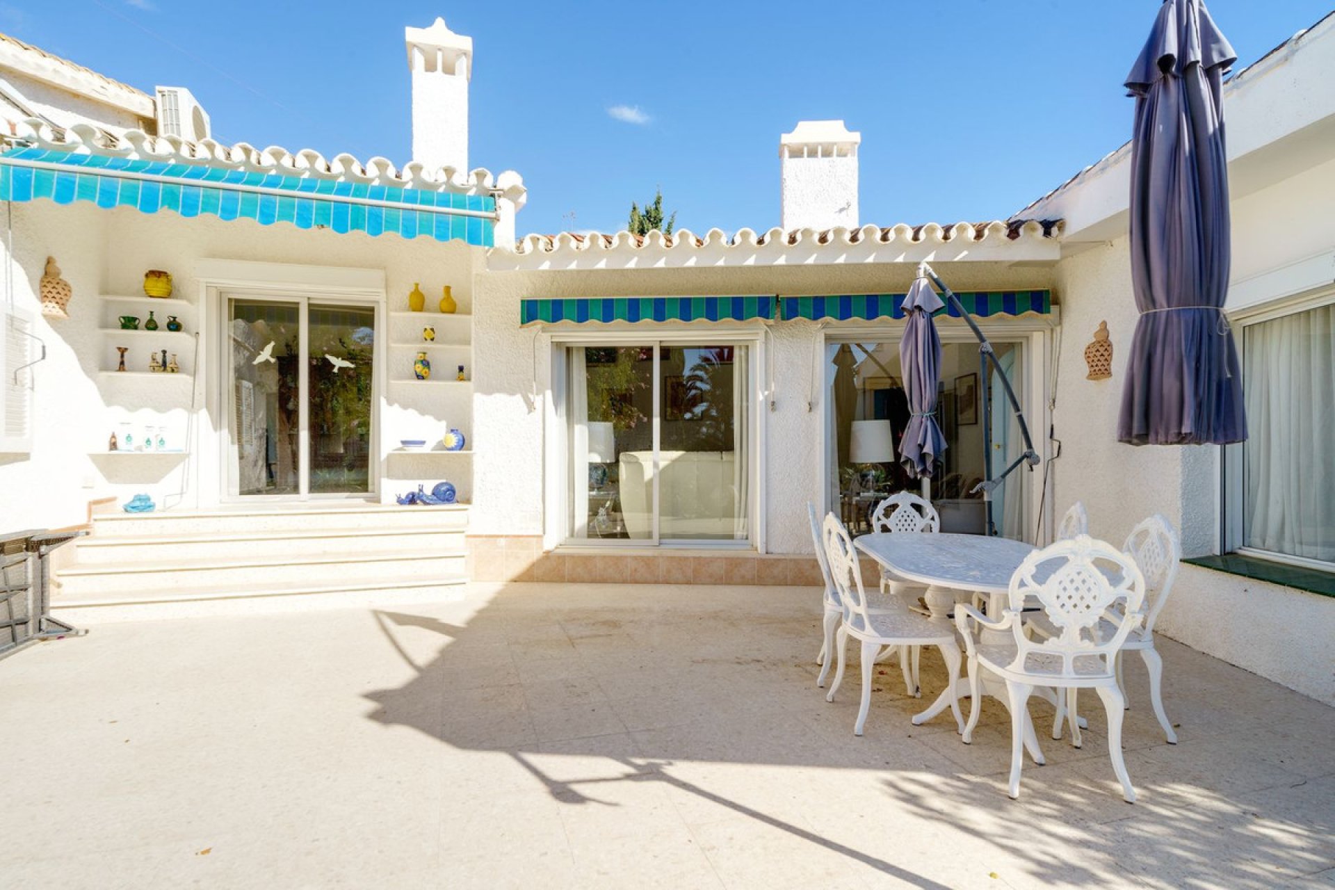 Resale - House - Detached Villa - Marbella - El Rosario