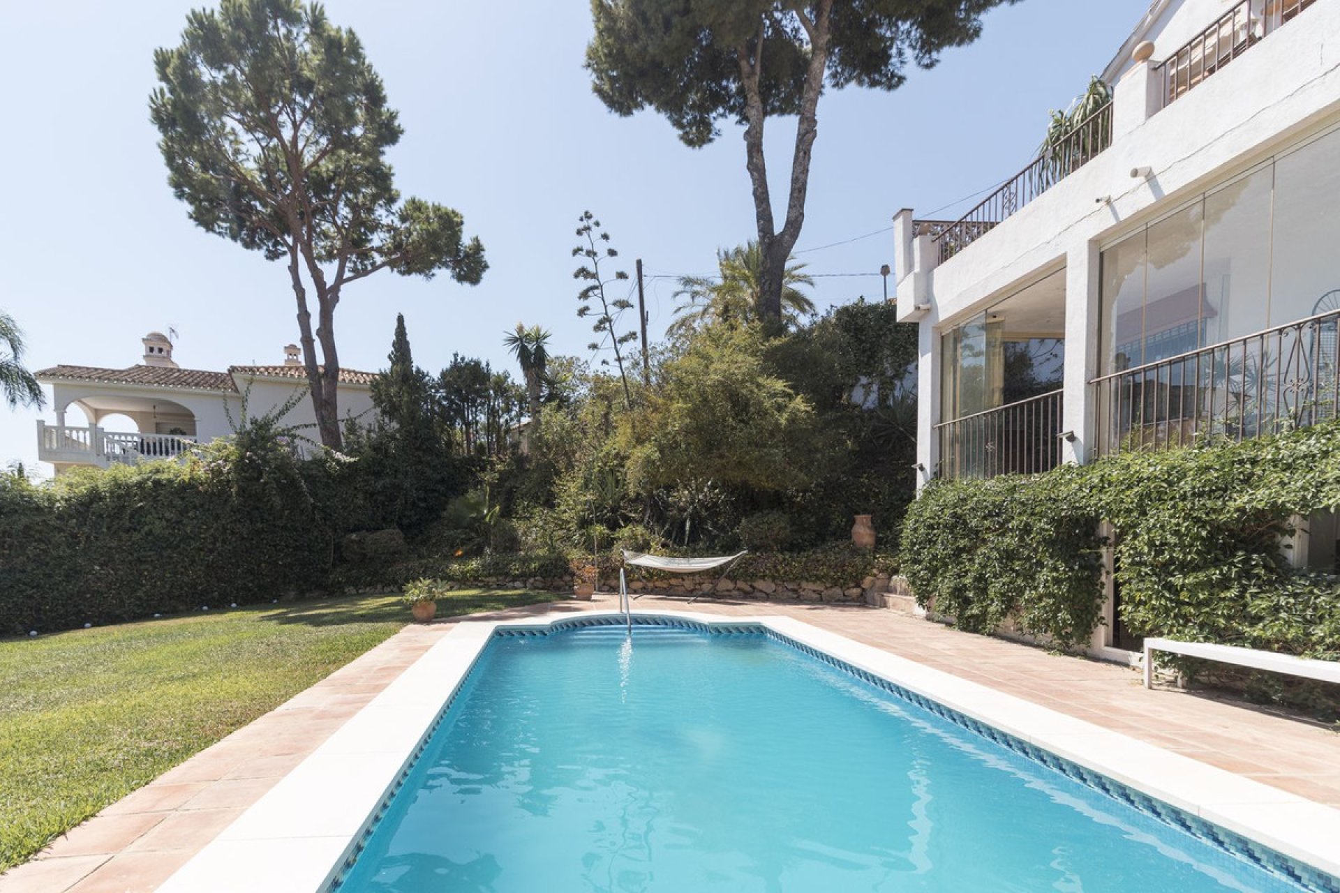 Resale - House - Detached Villa - Marbella - El Rosario