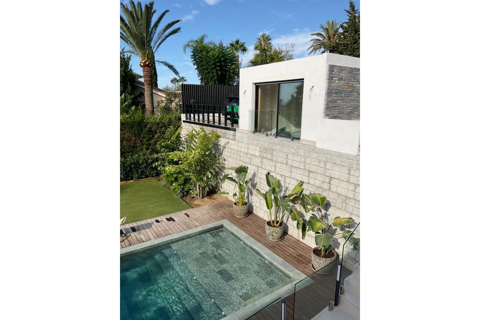 Resale - House - Detached Villa - Marbella - El Rosario