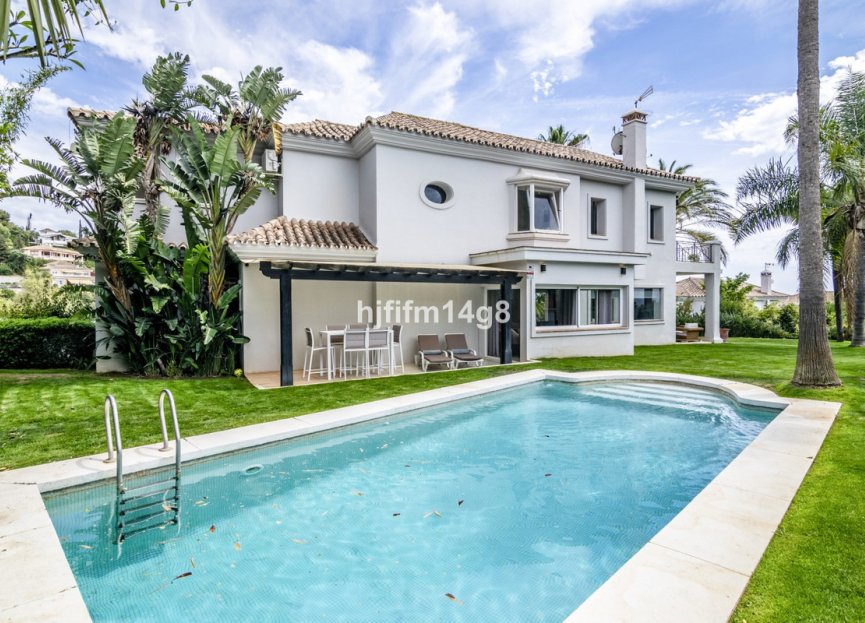 Resale - House - Detached Villa - Marbella - El Rosario