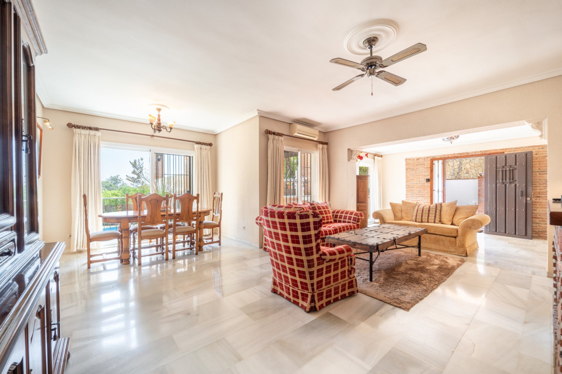 Resale - House - Detached Villa - Marbella - El Rosario