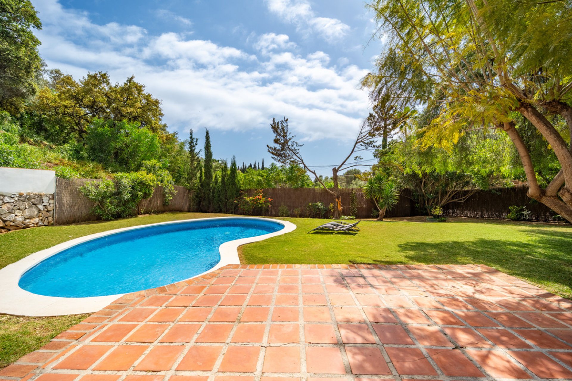 Resale - House - Detached Villa - Marbella - El Rosario
