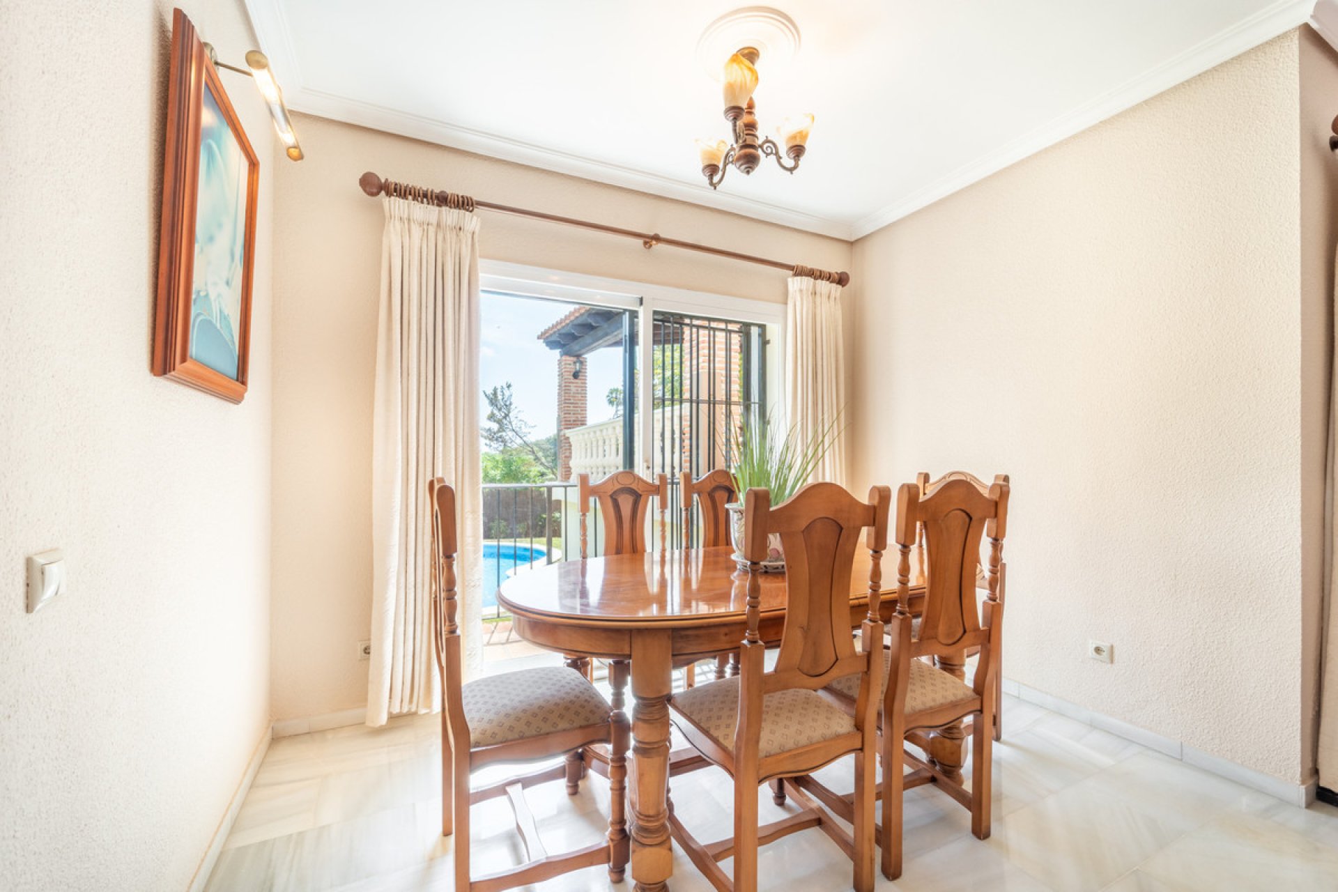 Resale - House - Detached Villa - Marbella - El Rosario