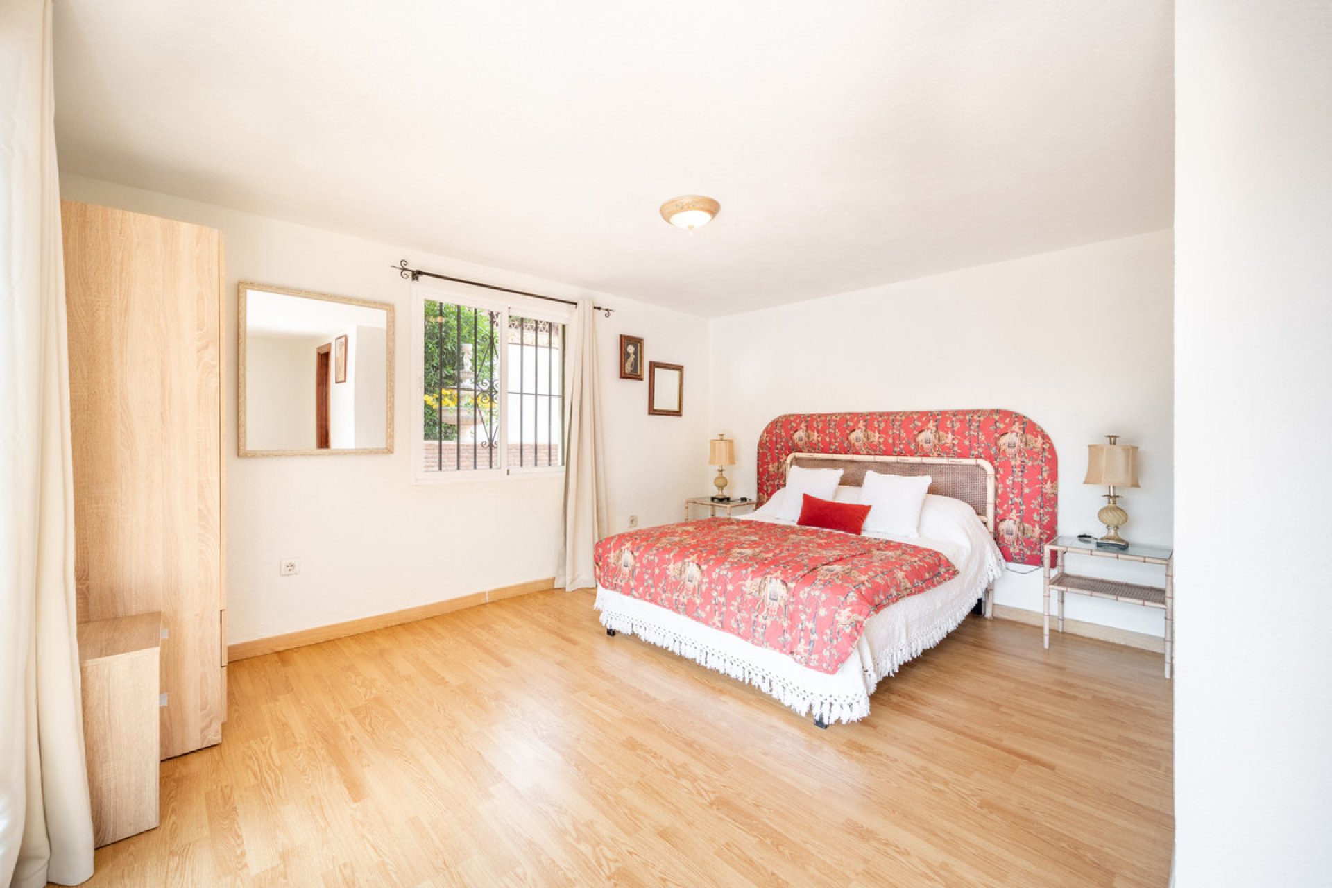 Resale - House - Detached Villa - Marbella - El Rosario