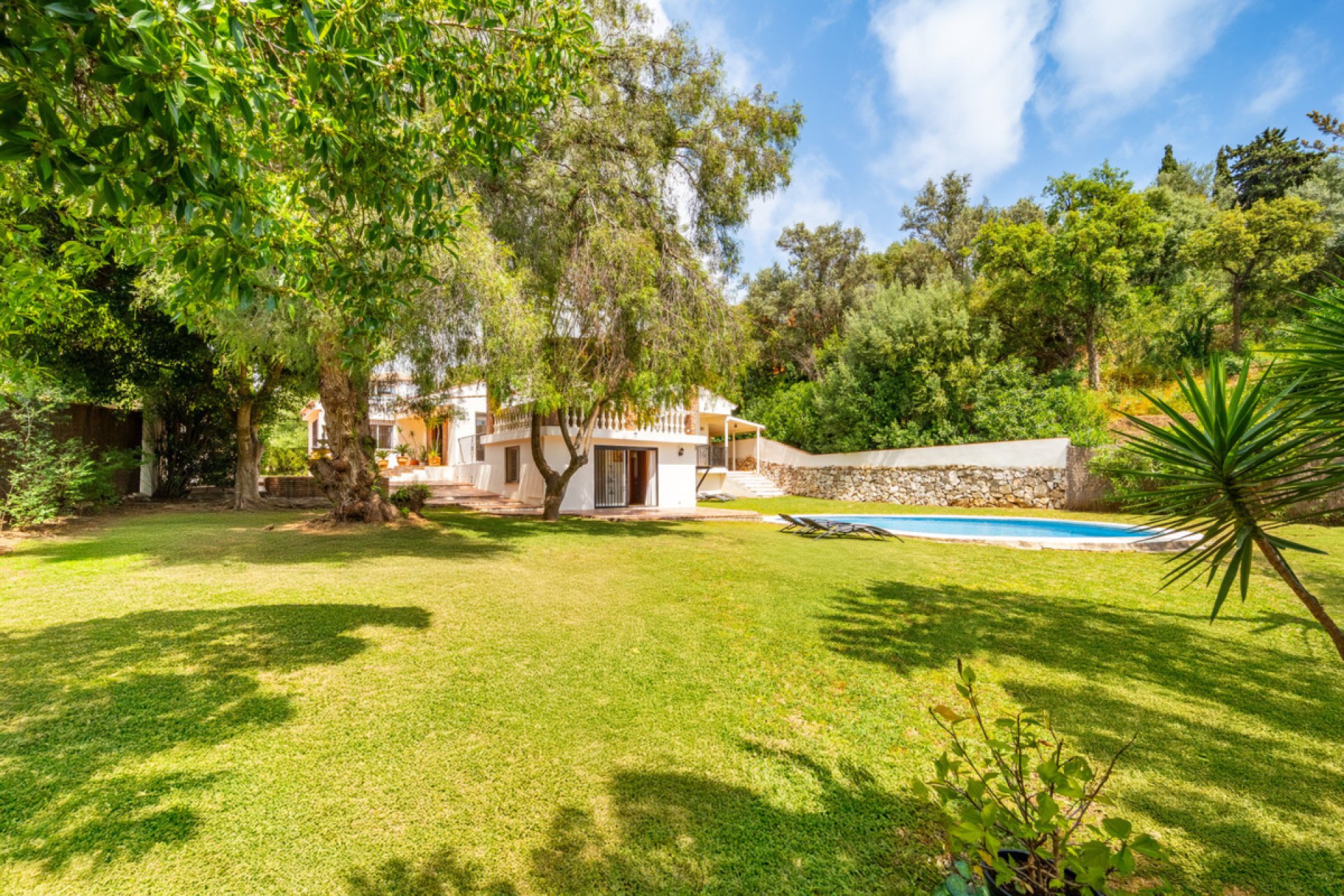 Resale - House - Detached Villa - Marbella - El Rosario