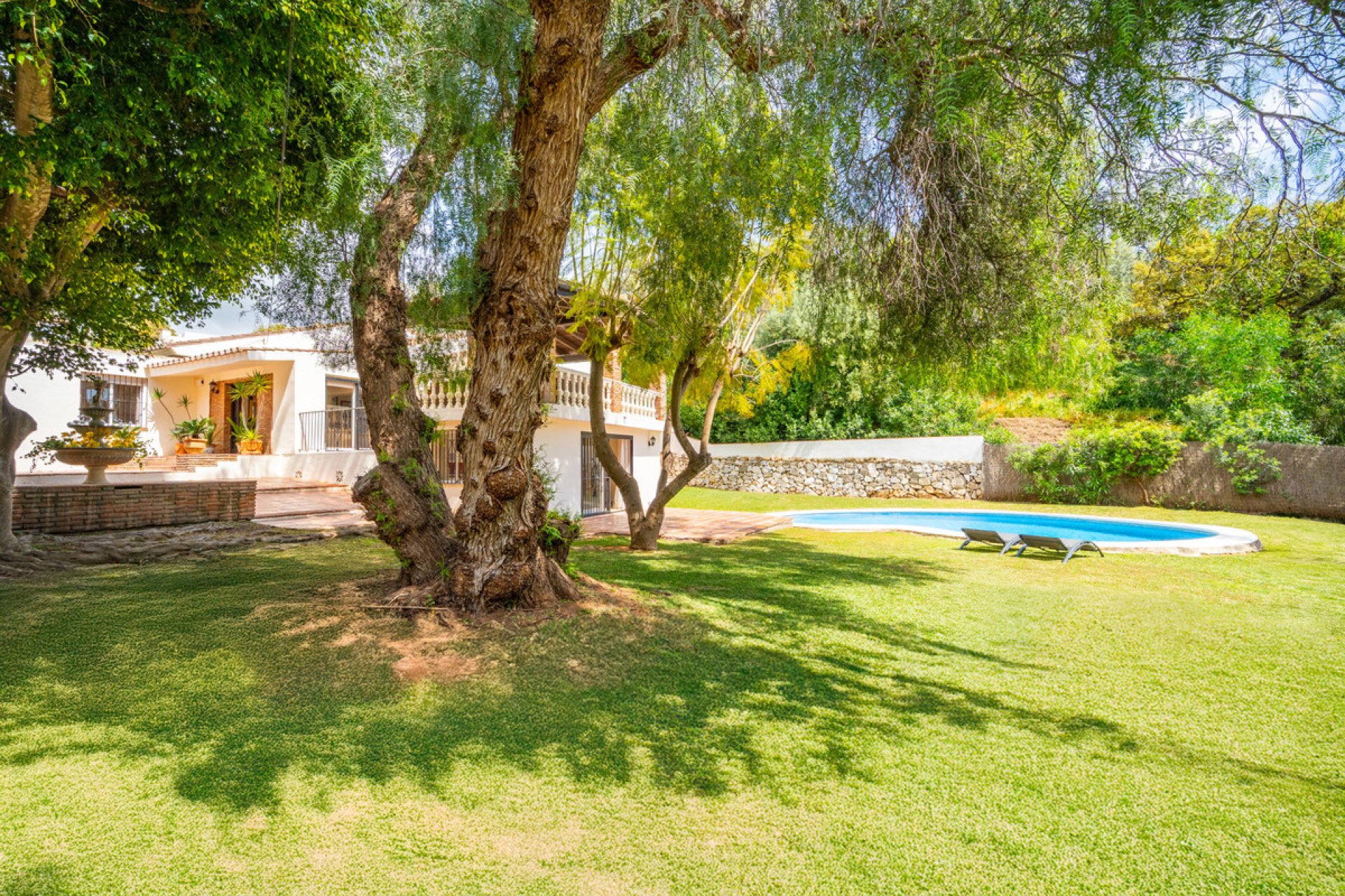 Resale - House - Detached Villa - Marbella - El Rosario