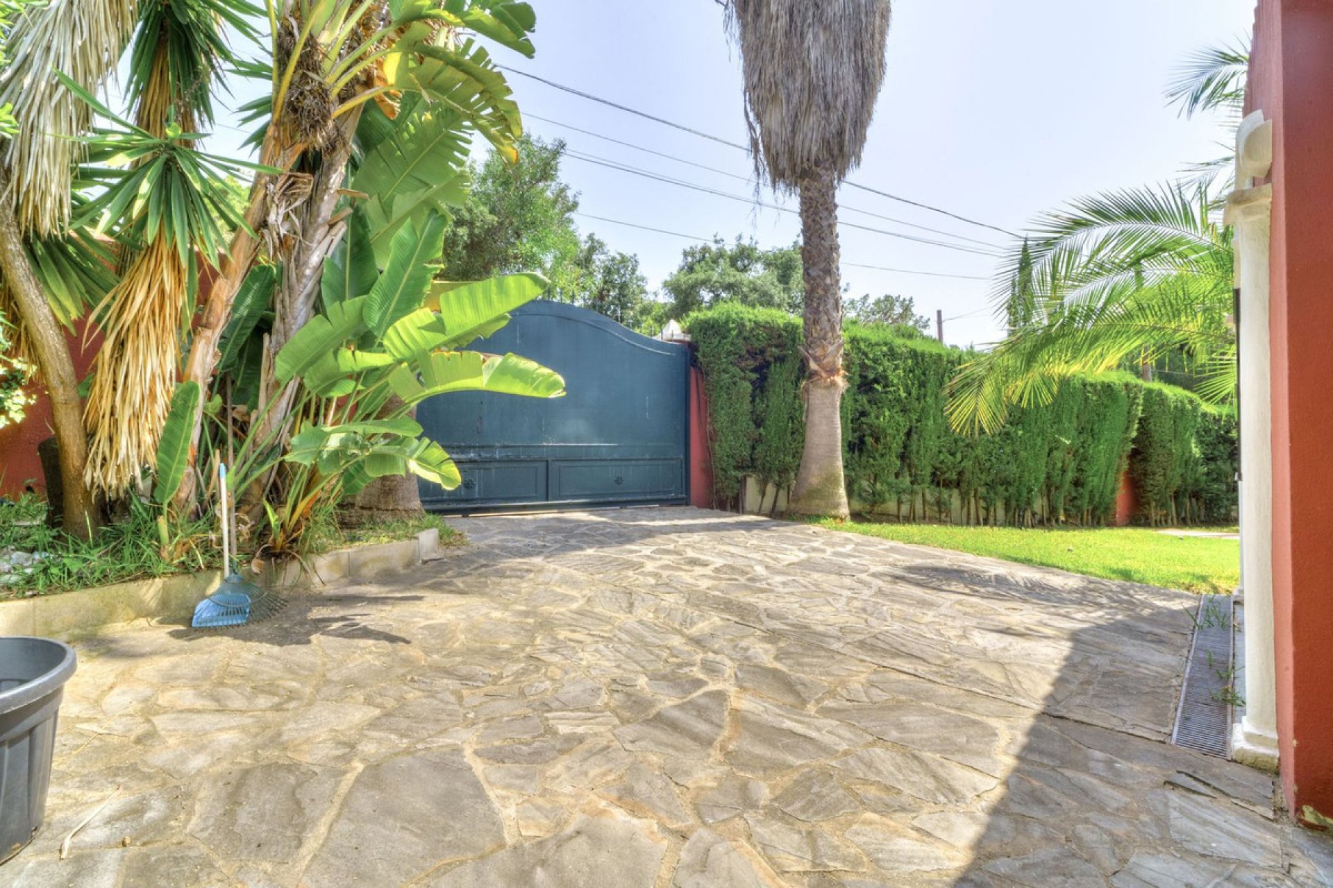 Resale - House - Detached Villa - Marbella - El Rosario