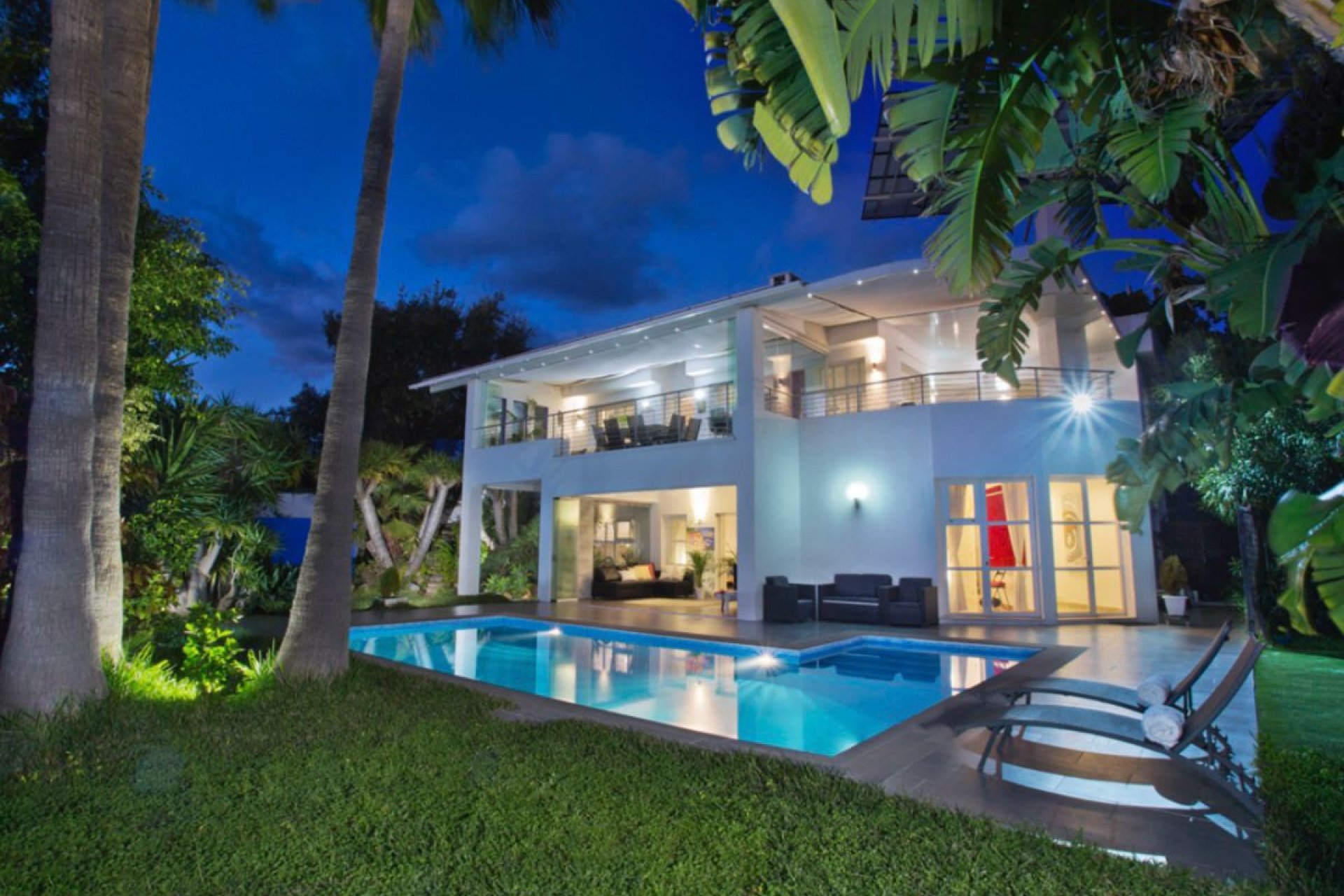 Resale - House - Detached Villa - Marbella - Elviria