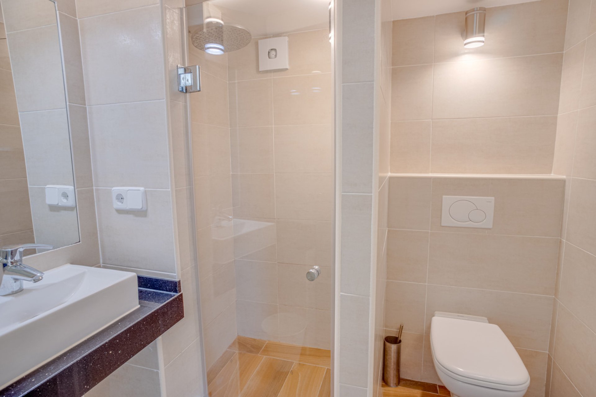 Resale - House - Detached Villa - Marbella - Elviria