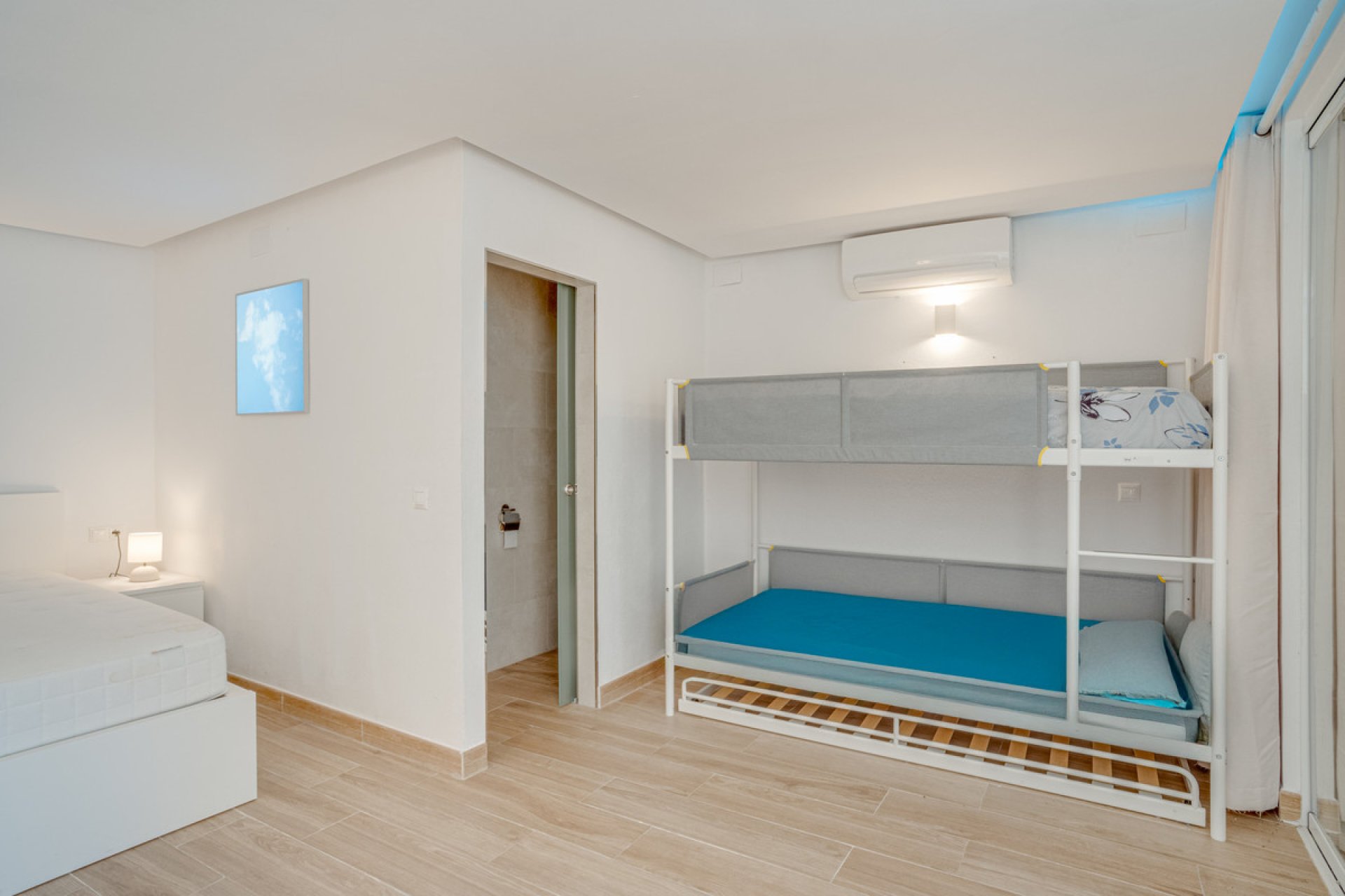 Resale - House - Detached Villa - Marbella - Elviria