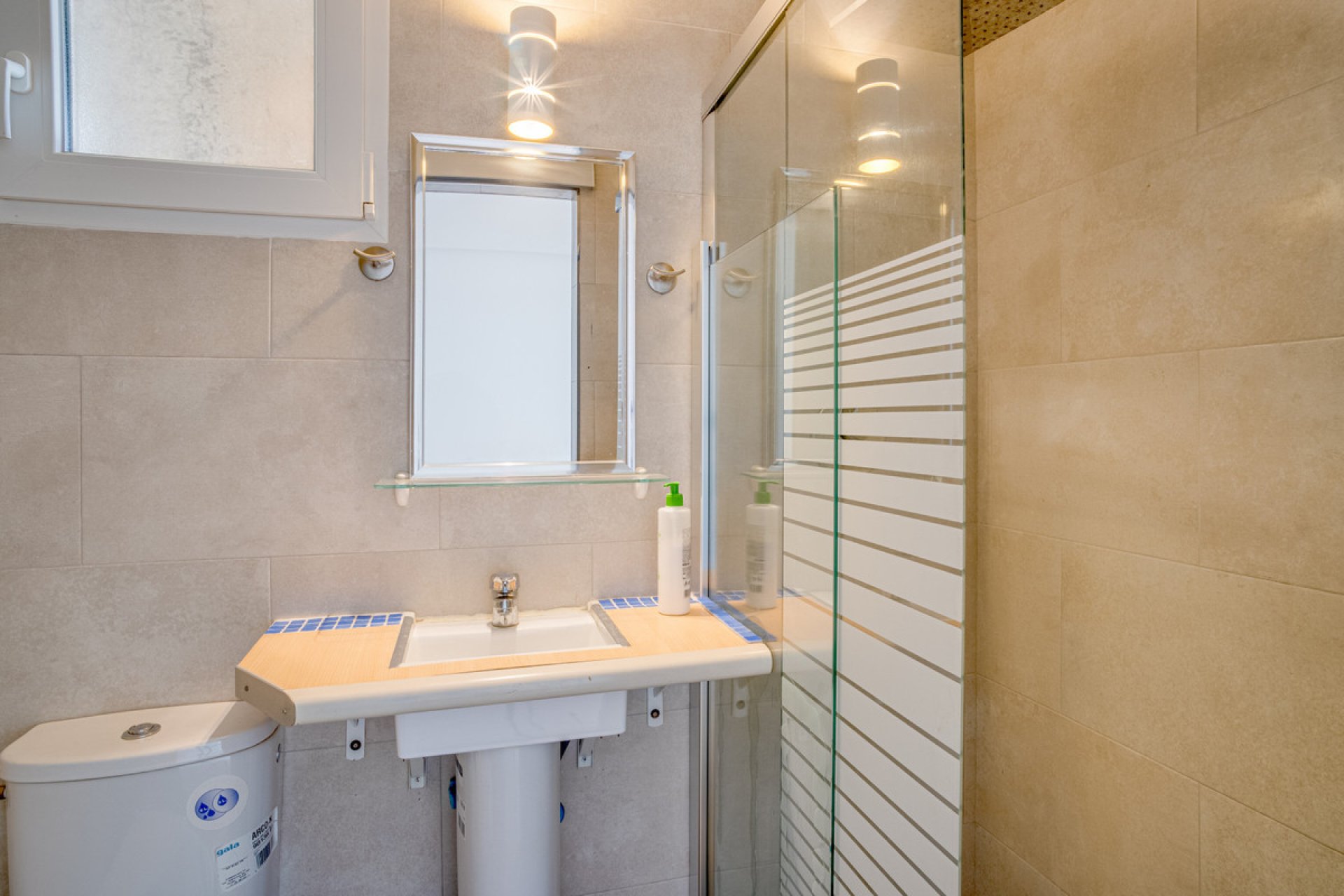 Resale - House - Detached Villa - Marbella - Elviria