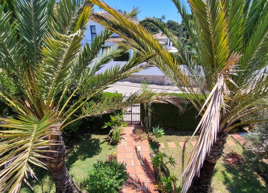 Resale - House - Detached Villa - Marbella - Elviria