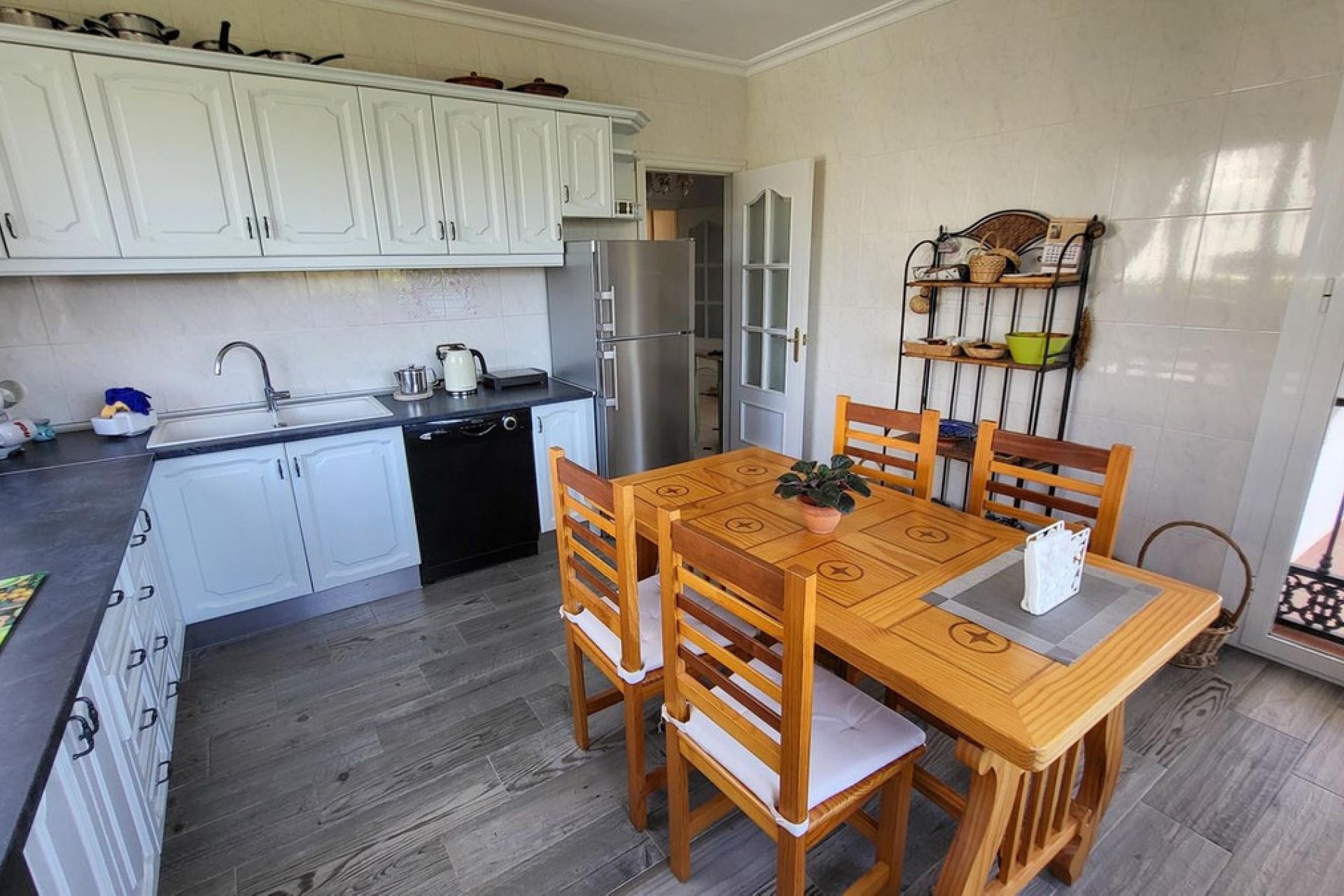 Resale - House - Detached Villa - Marbella - Elviria