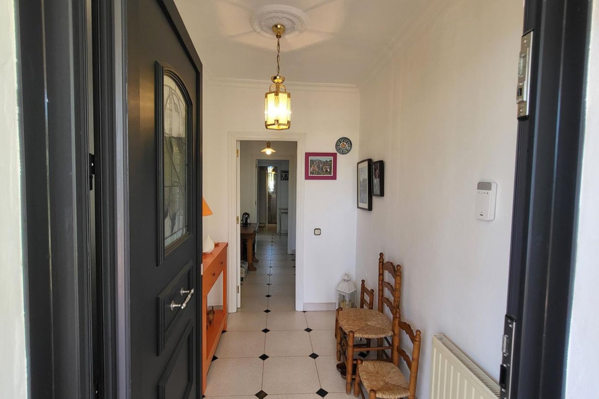 Resale - House - Detached Villa - Marbella - Elviria