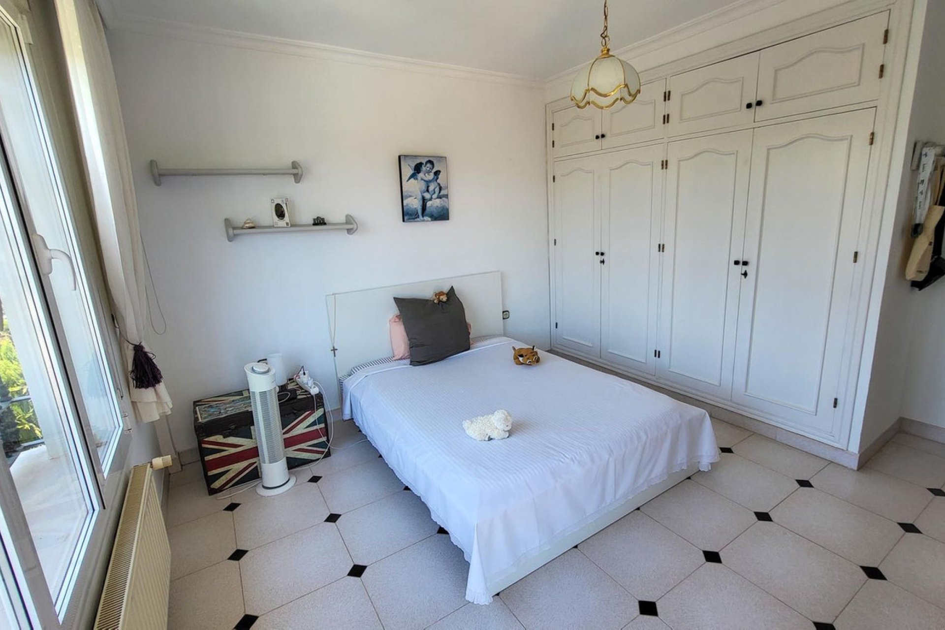 Resale - House - Detached Villa - Marbella - Elviria