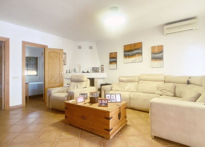 Resale - House - Detached Villa - Marbella - Elviria