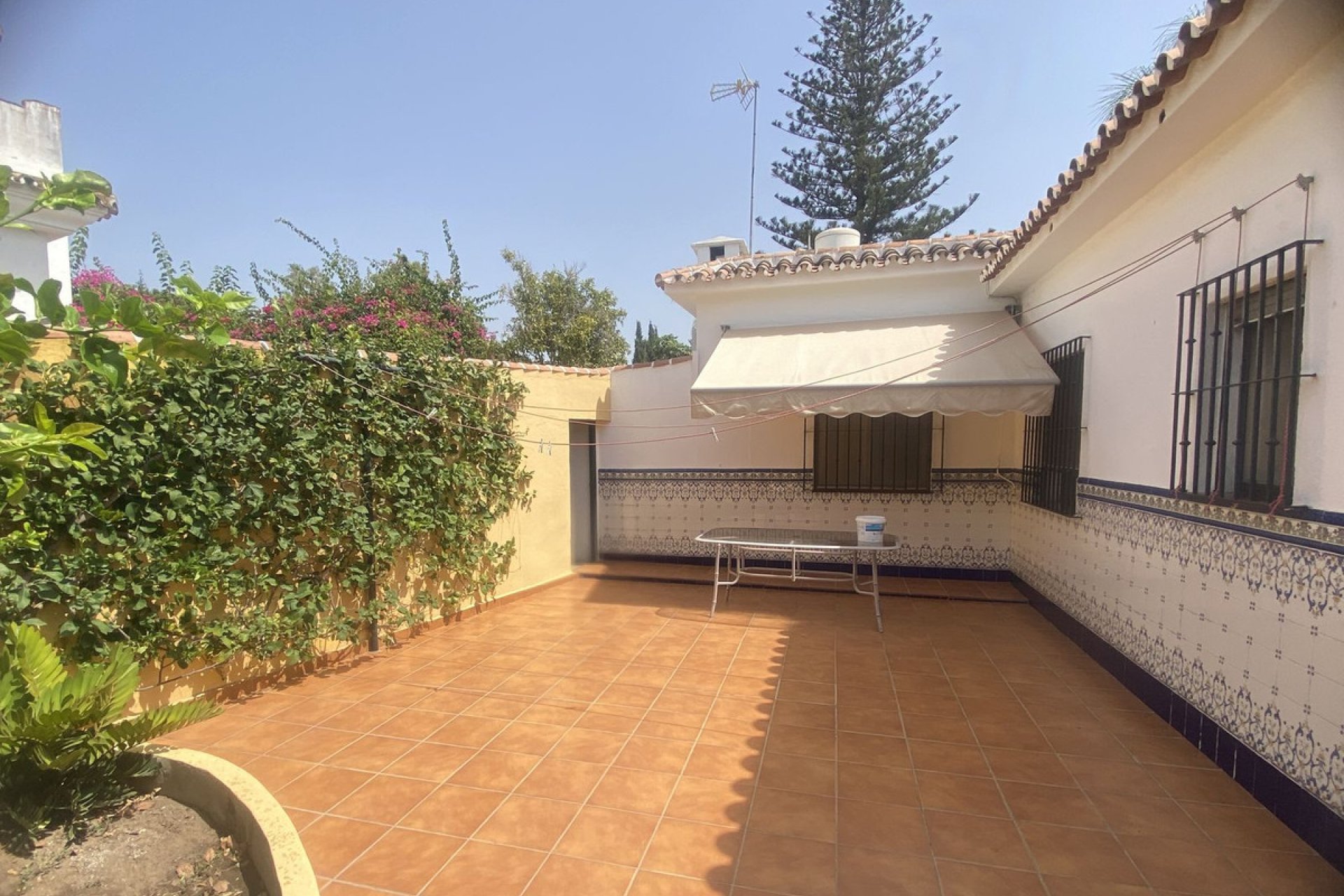 Resale - House - Detached Villa - Marbella - Elviria
