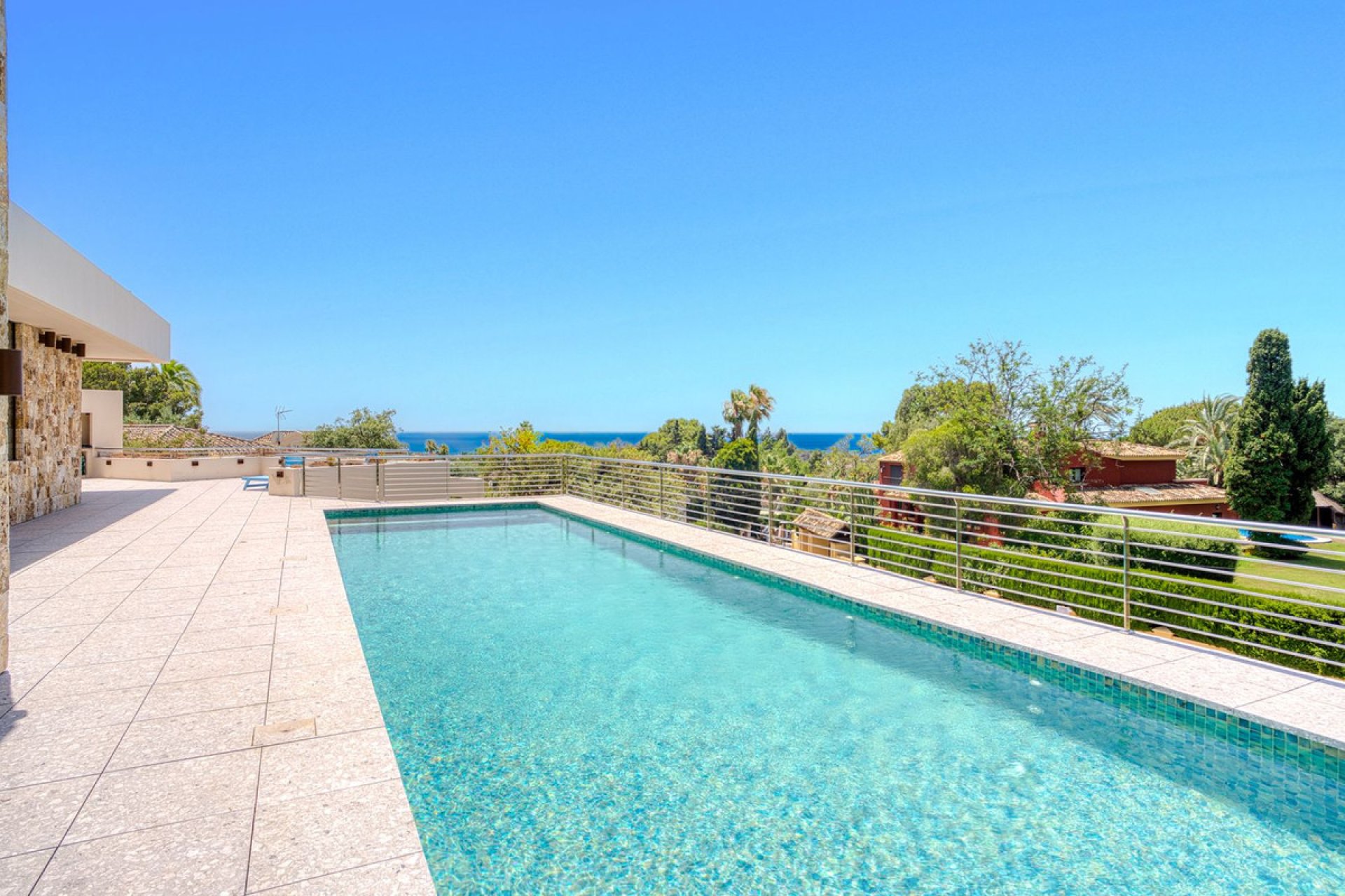 Resale - House - Detached Villa - Marbella - Elviria