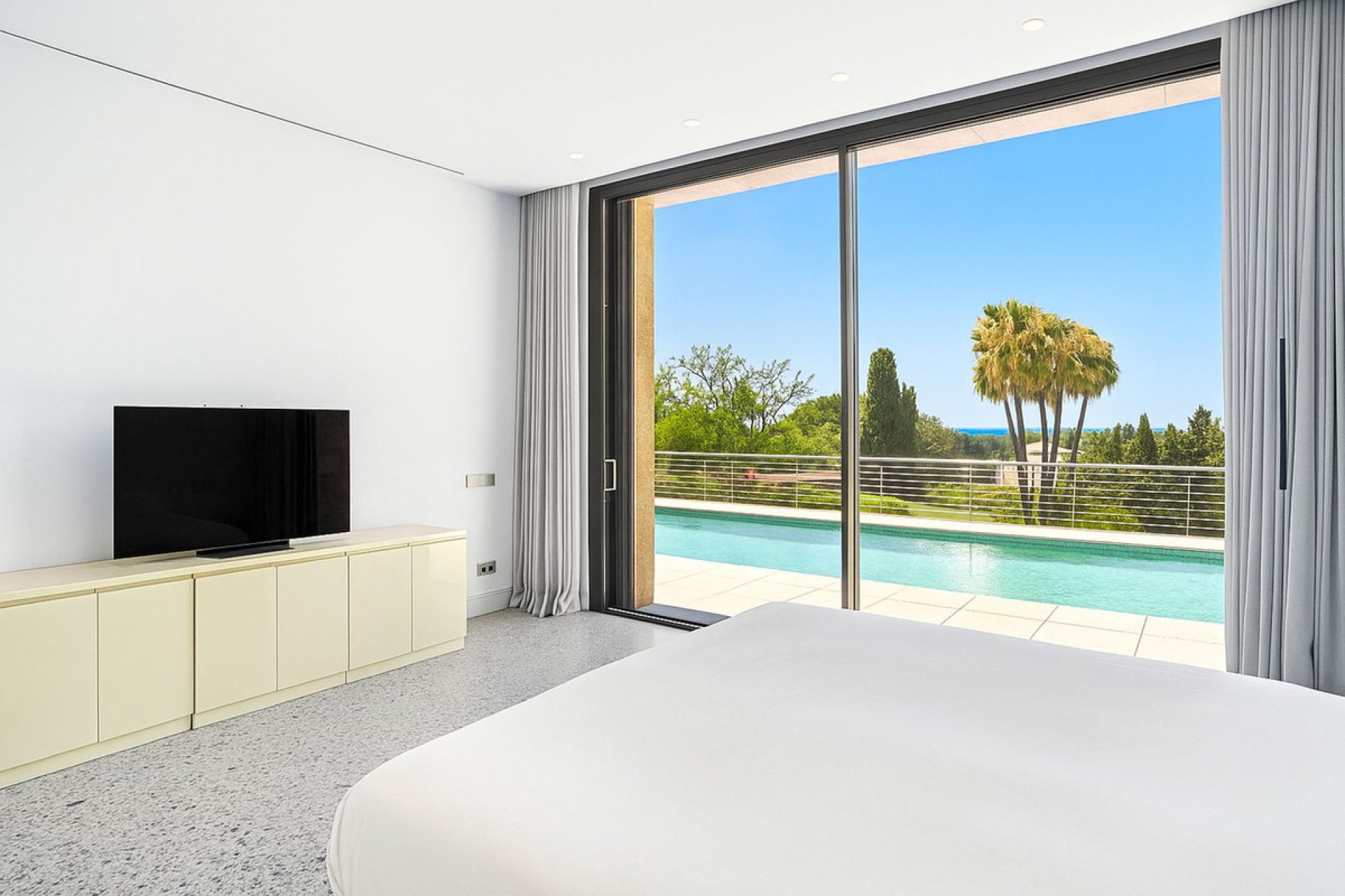 Resale - House - Detached Villa - Marbella - Elviria