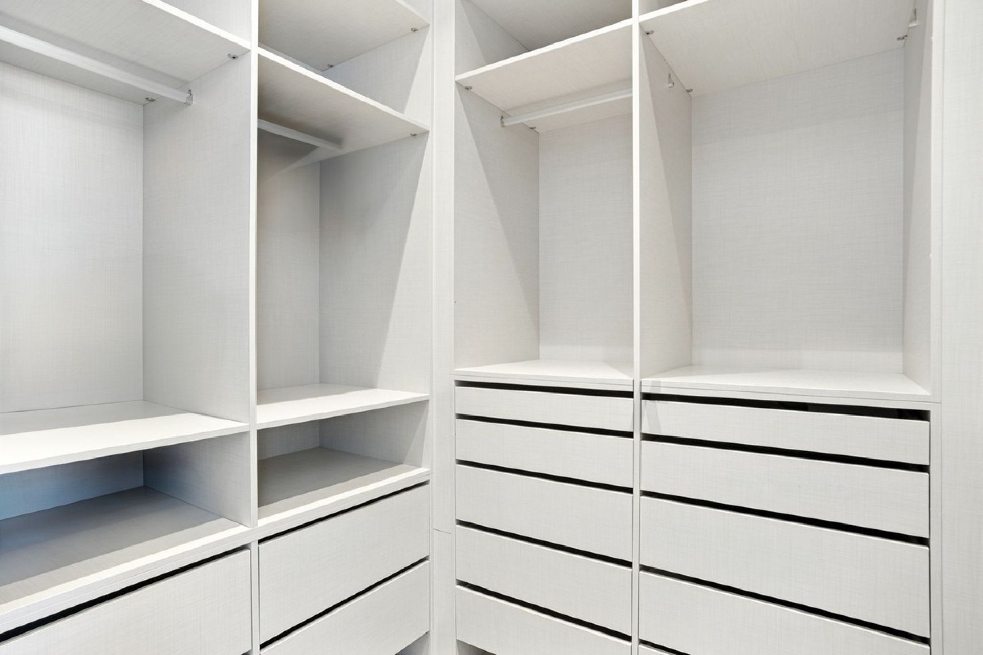 Resale - House - Detached Villa - Marbella - Elviria