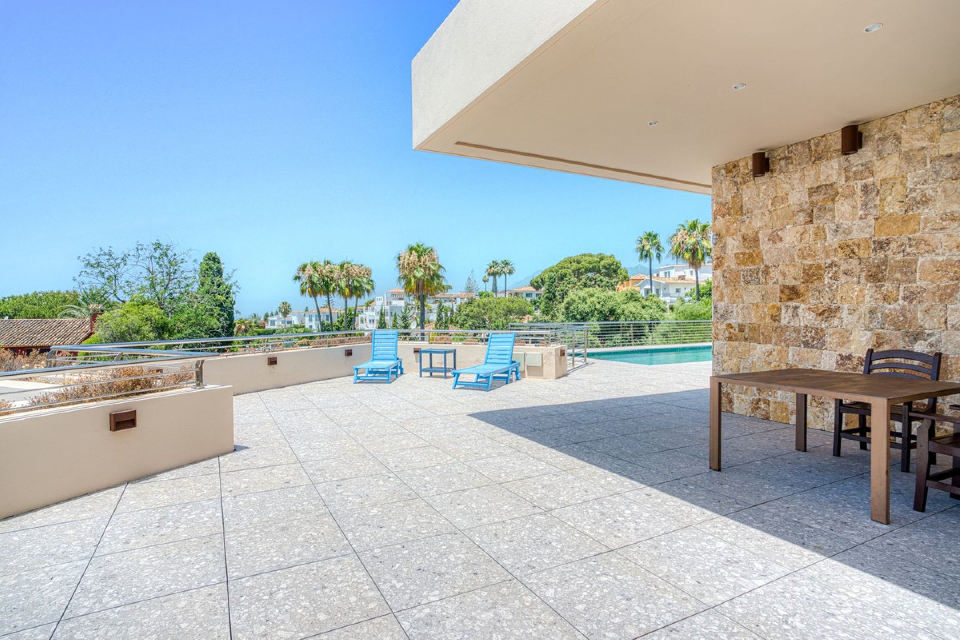 Resale - House - Detached Villa - Marbella - Elviria