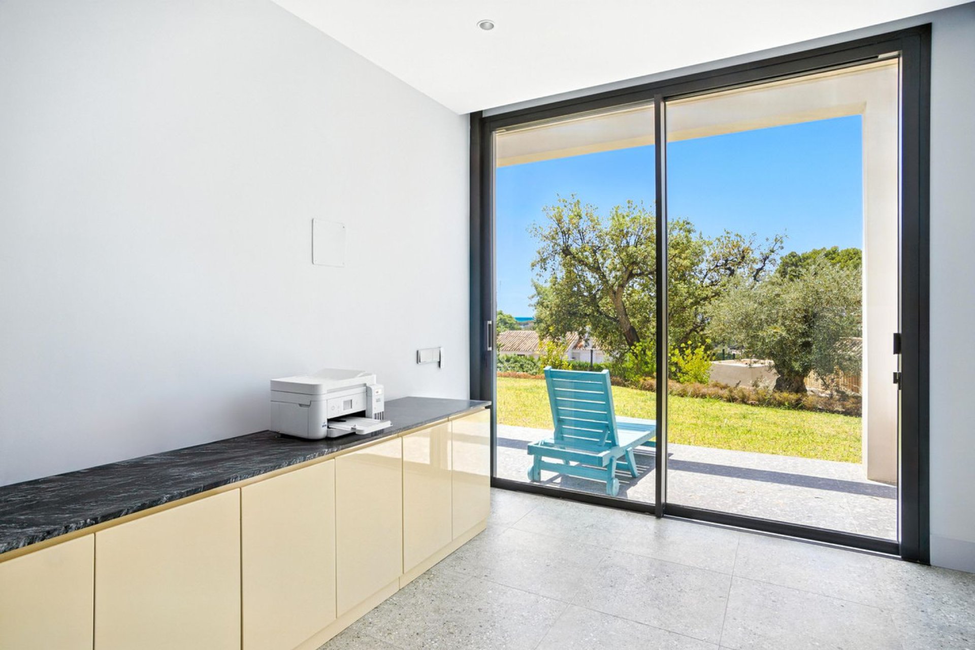 Resale - House - Detached Villa - Marbella - Elviria