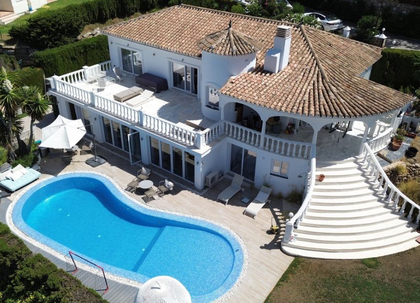 Resale - House - Detached Villa - Marbella - Elviria