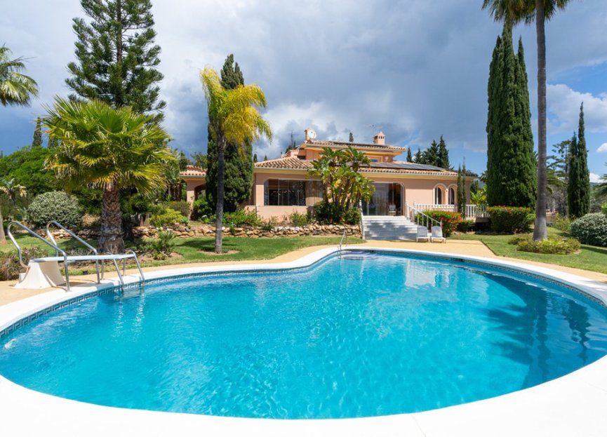 Resale - House - Detached Villa - Marbella - Elviria