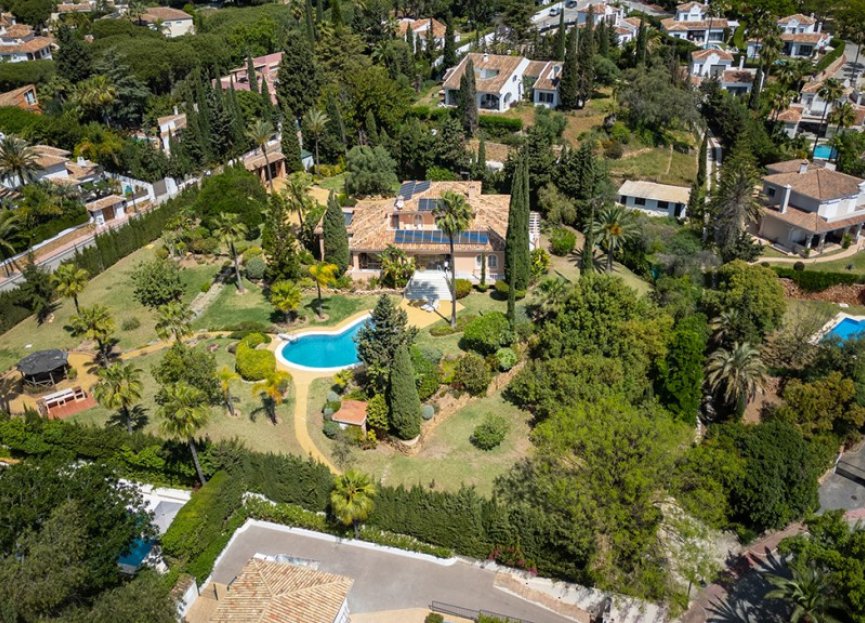 Resale - House - Detached Villa - Marbella - Elviria