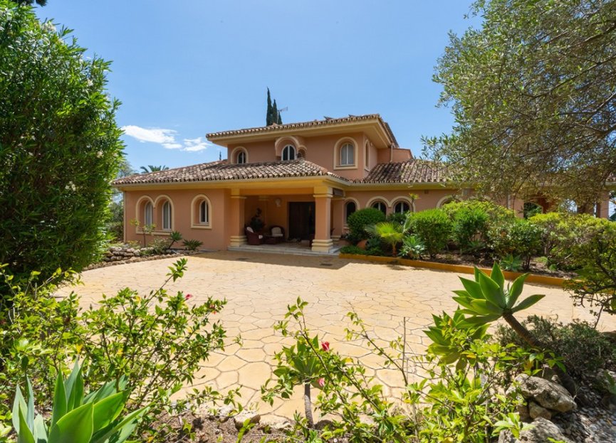 Resale - House - Detached Villa - Marbella - Elviria