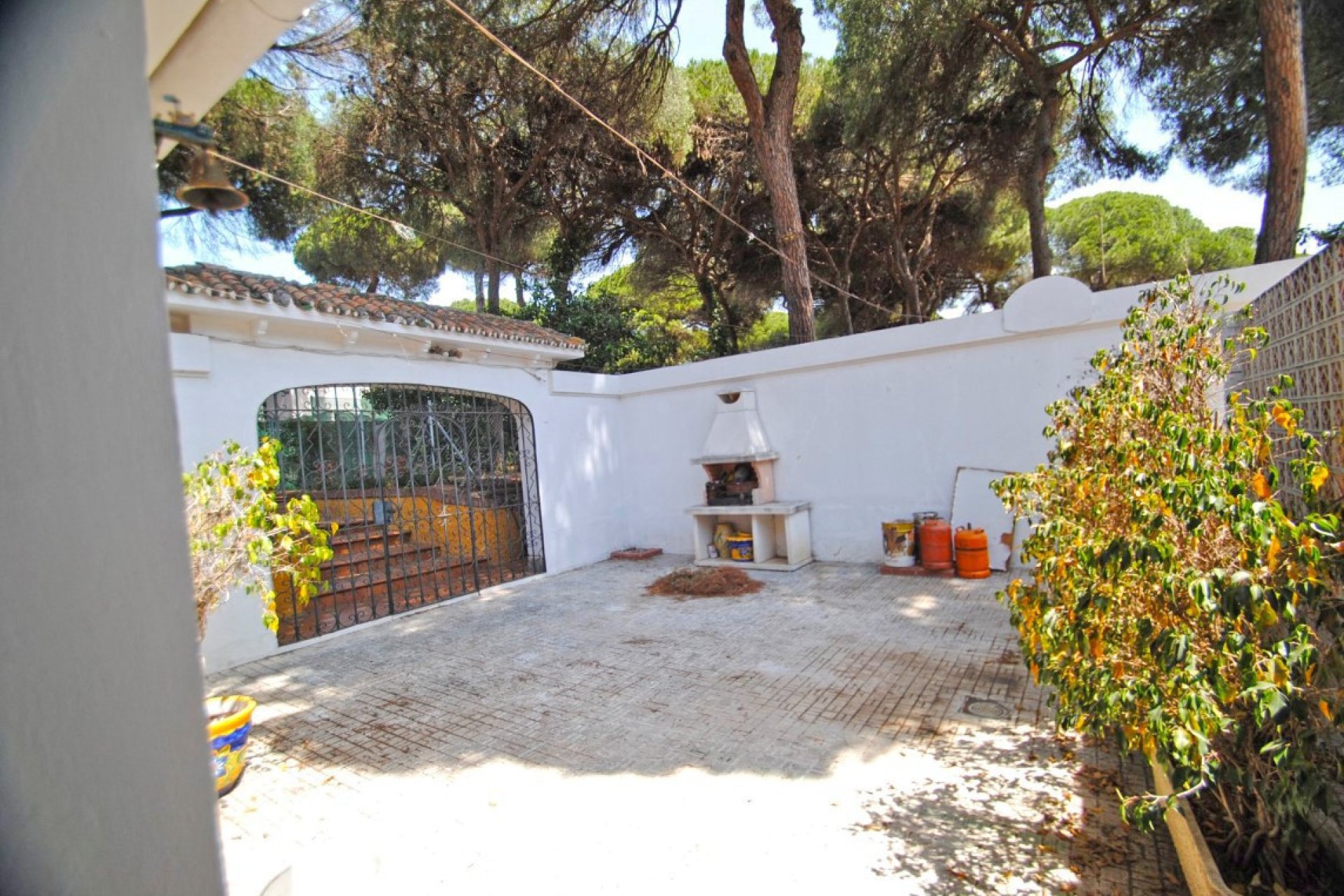 Resale - House - Detached Villa - Marbella - Elviria