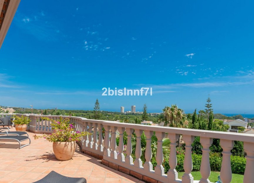 Resale - House - Detached Villa - Marbella - Elviria