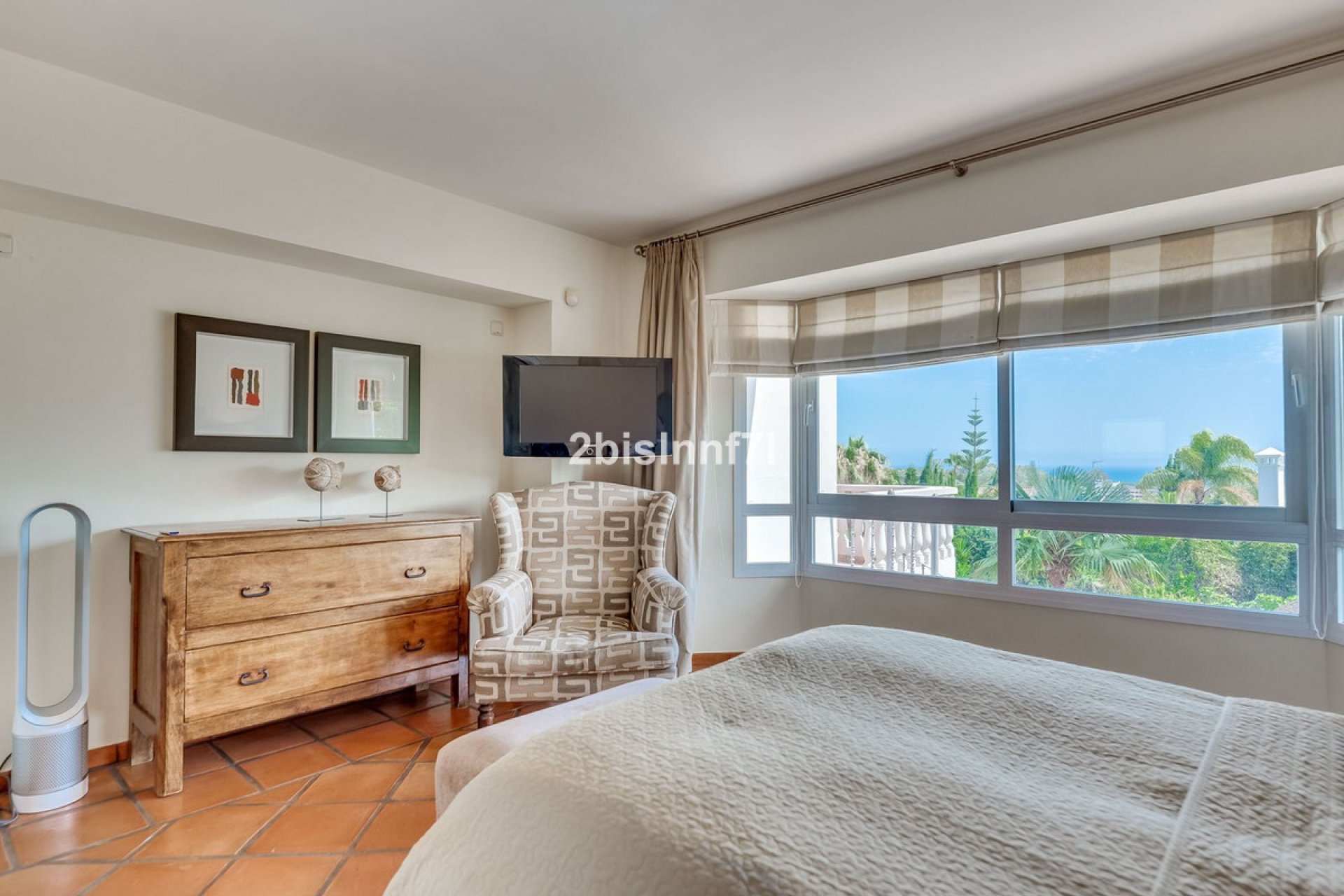 Resale - House - Detached Villa - Marbella - Elviria