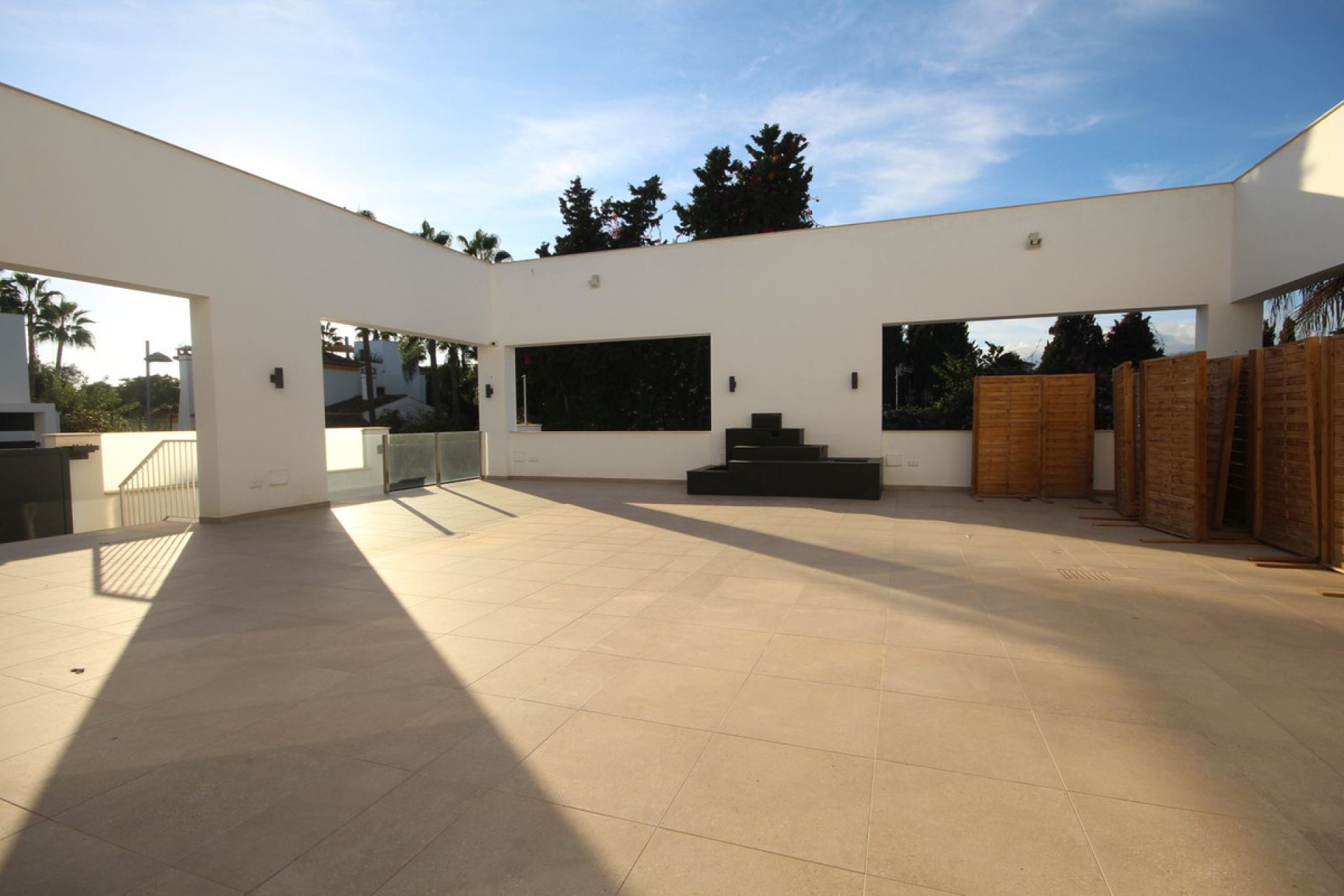 Resale - House - Detached Villa - Marbella - Elviria