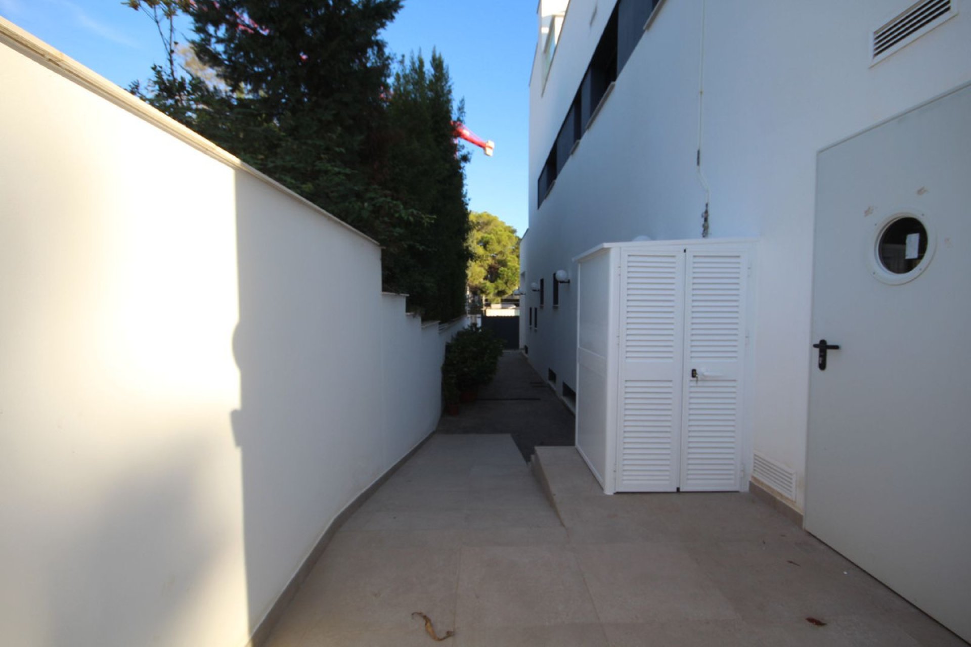 Resale - House - Detached Villa - Marbella - Elviria