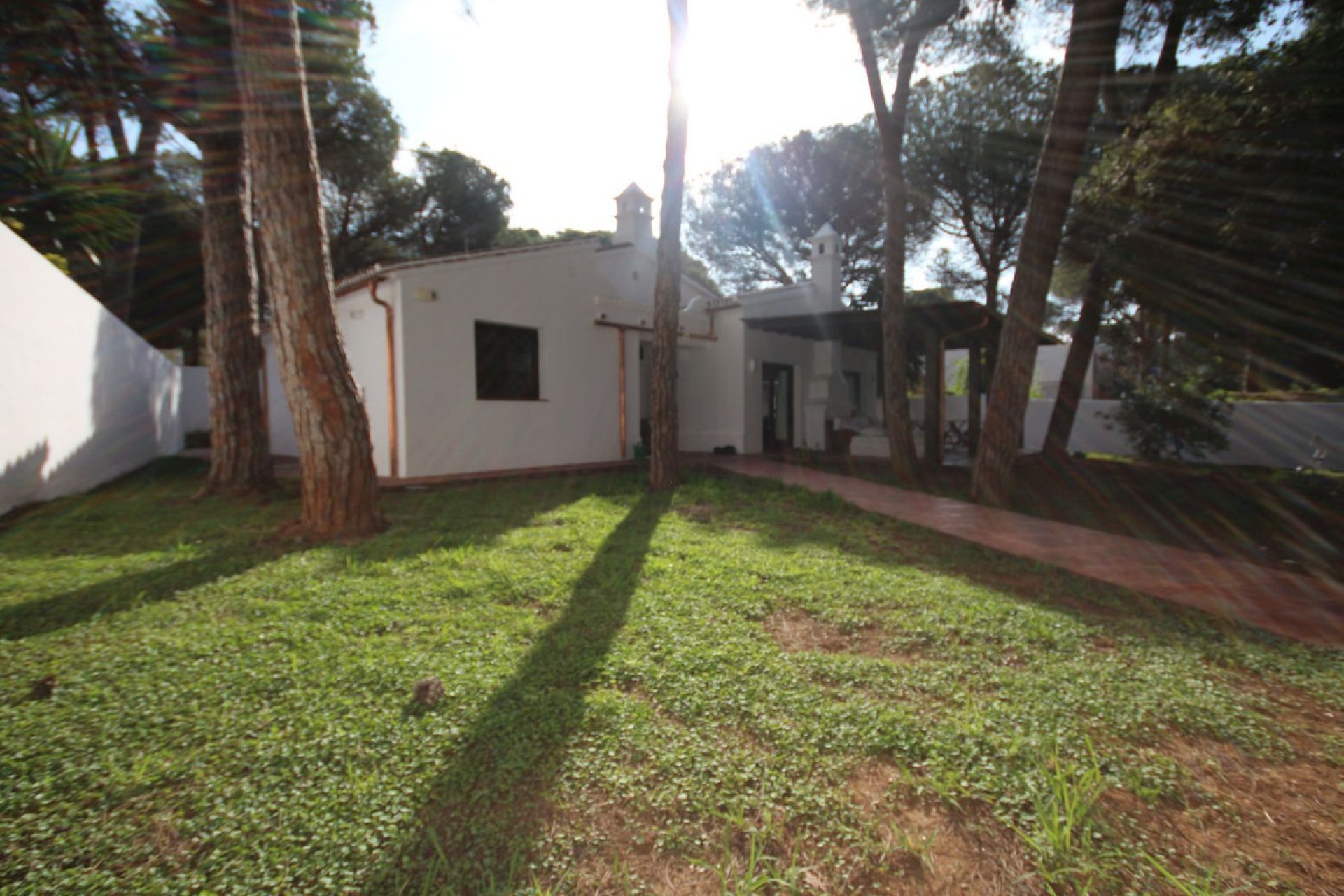 Resale - House - Detached Villa - Marbella - Elviria