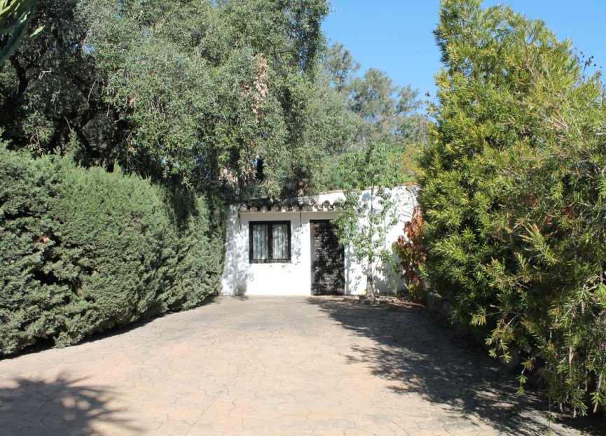 Resale - House - Detached Villa - Marbella - Elviria